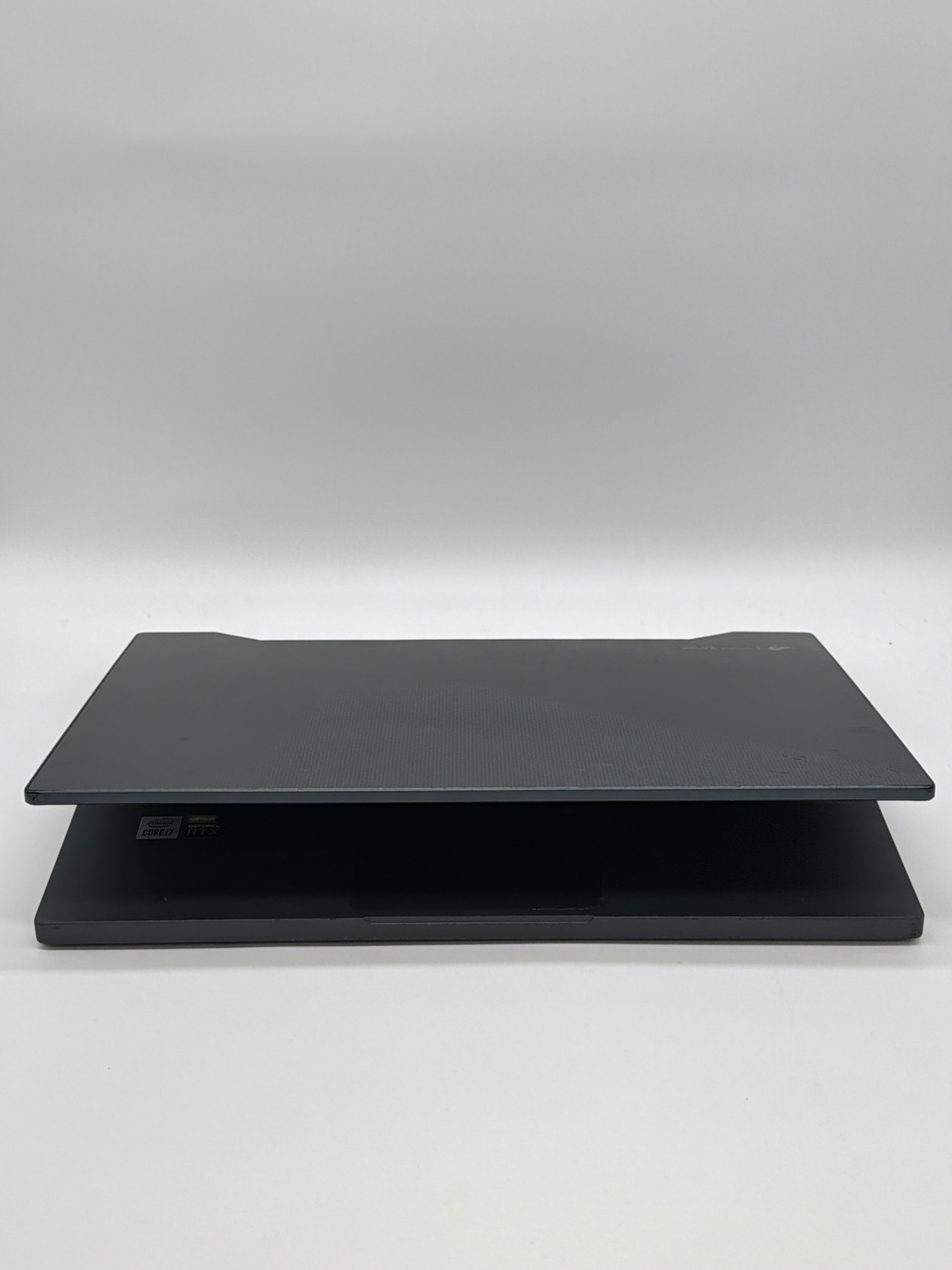 ASUS ROG Zephyrus M15 I7-10750H 1TB SSD 16GB RTX 2070 Max Q