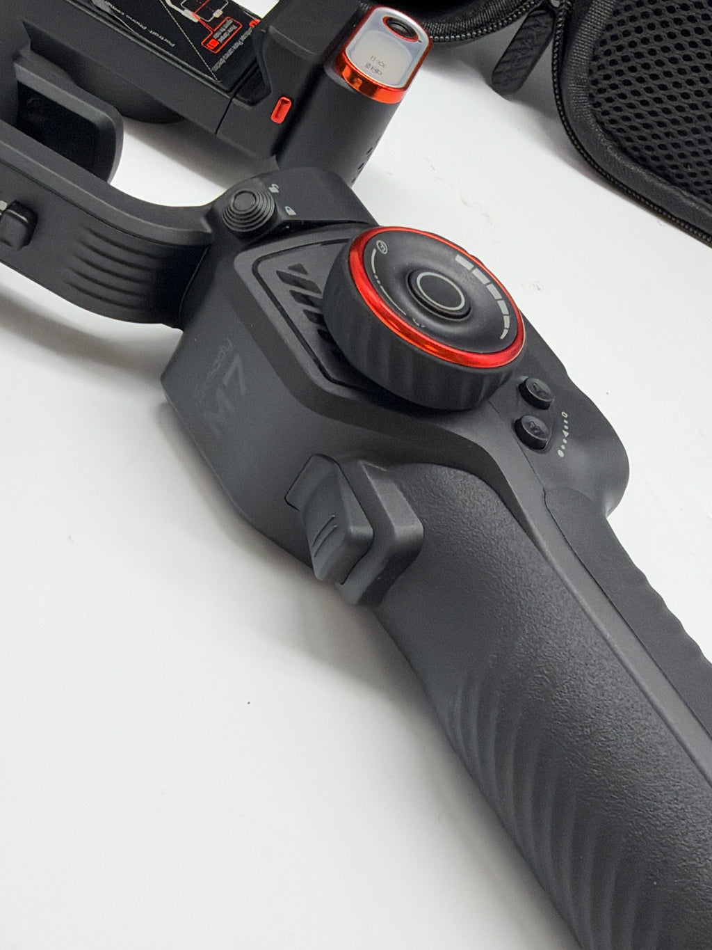 hohem iSteady M7 AI Tracking Smartphone Gimbal Stabilizer with Case - Used