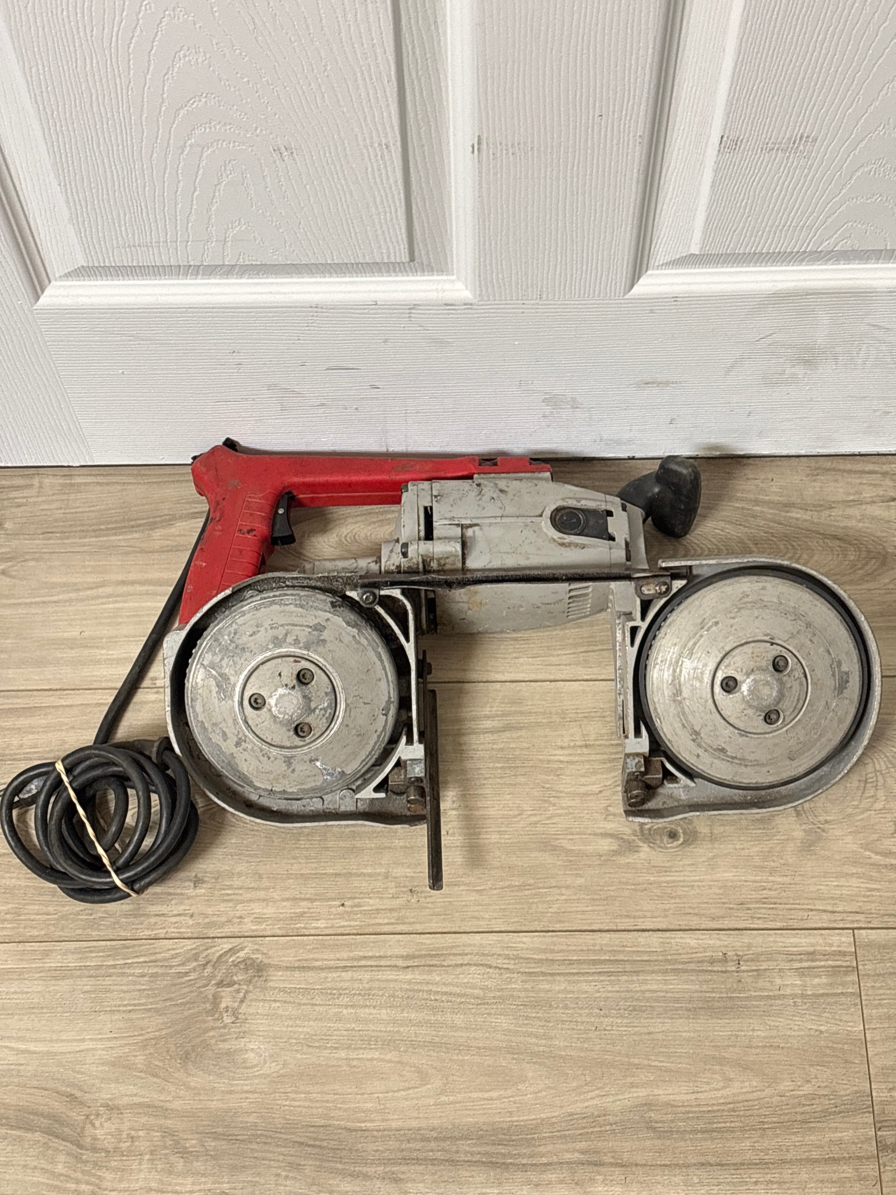 Milwaukee 6236 Heavy Duty Bandsaw