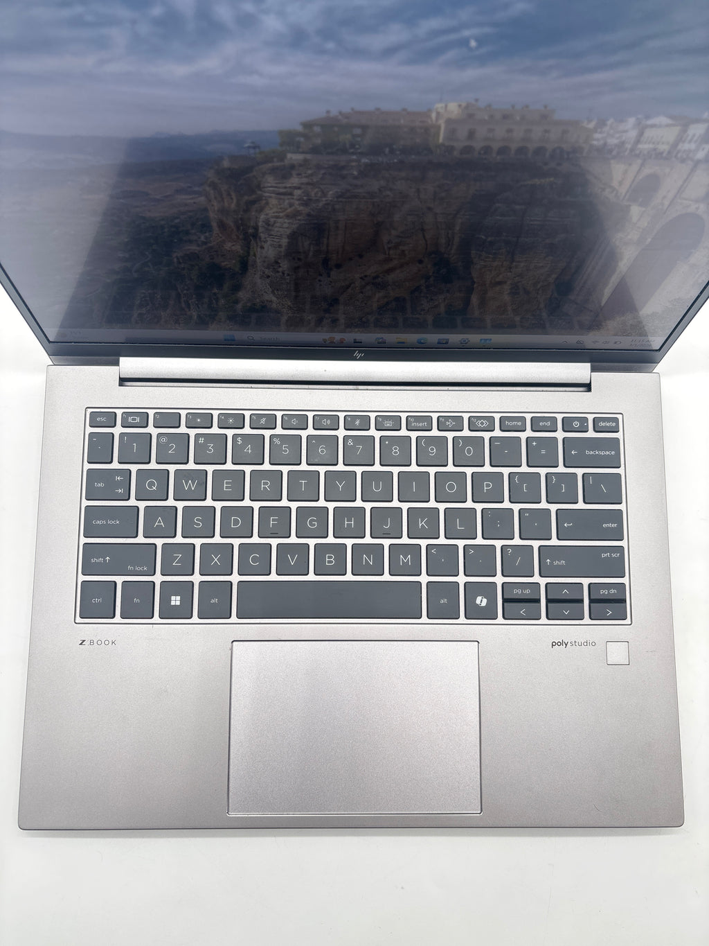 HP ZBook Firefly 14 G11 Ryzen 5 Pro 8640HS 16GB RAM 256GB SSD