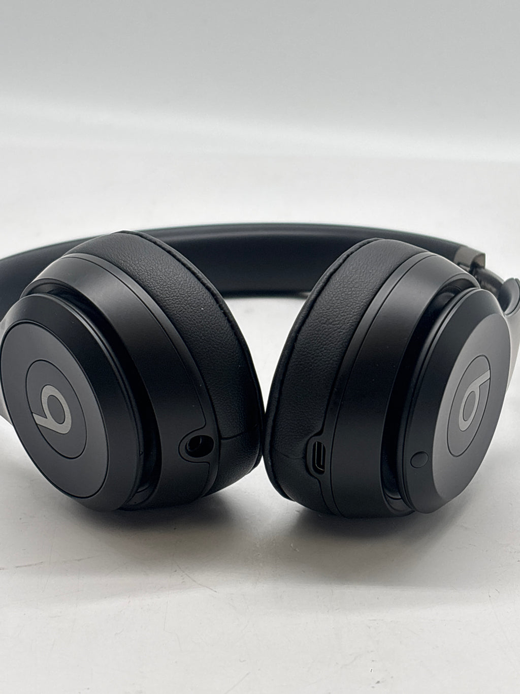 Beats Solo 4 A3140 Wireless Bluetooth On-Ear Headphones Black