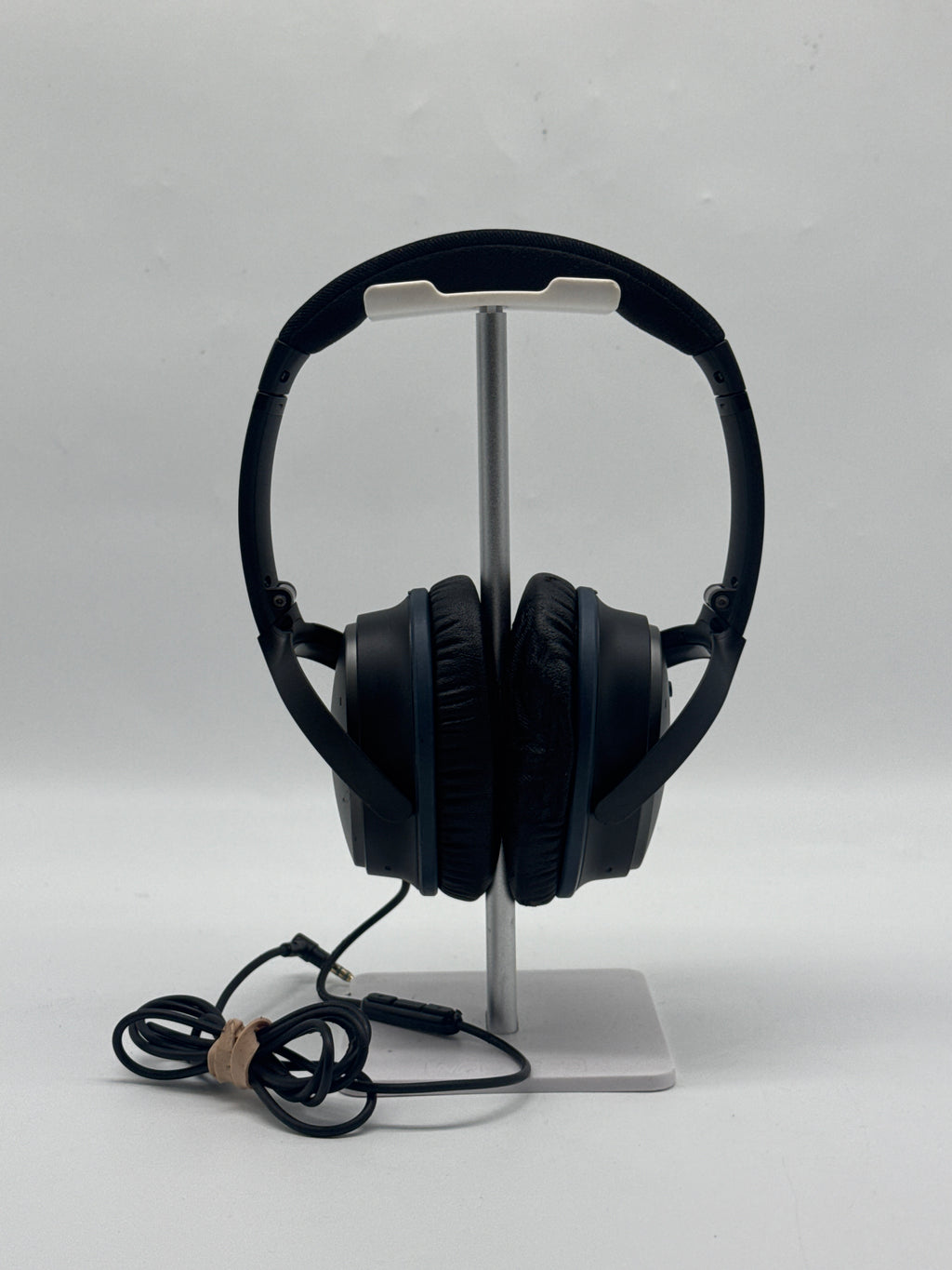 Bose QuietComfort 25 Wired Active Noise Cancelling Headphones - Used