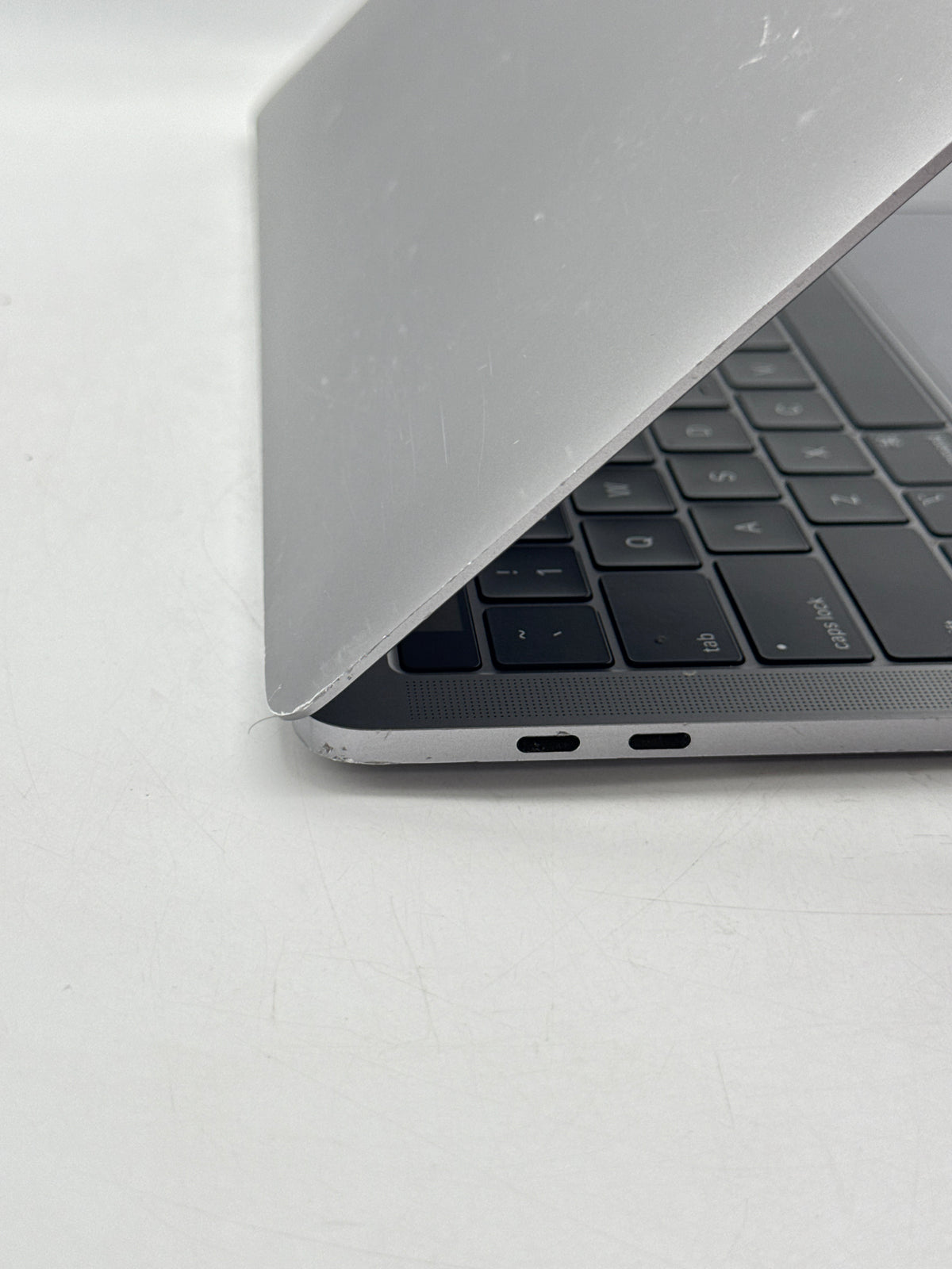 Apple MacBook Pro 13" A1989 2018 i5 8GB 256GB - Stuck at Logo