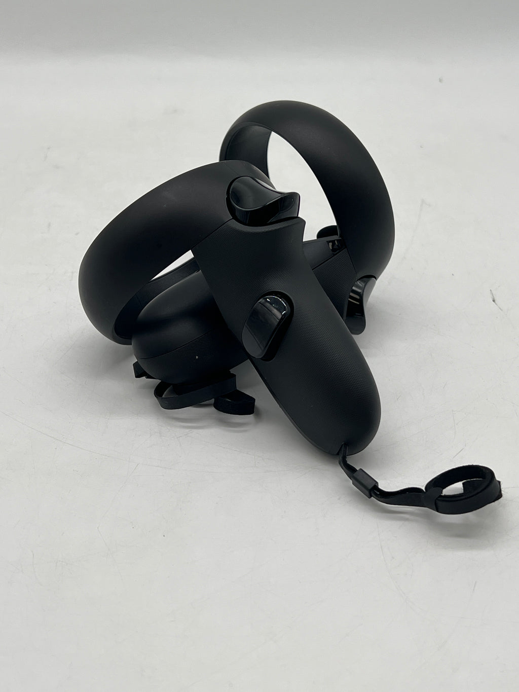 Meta Oculus Quest 1 Standalone VR Headset 64GB Black - Used