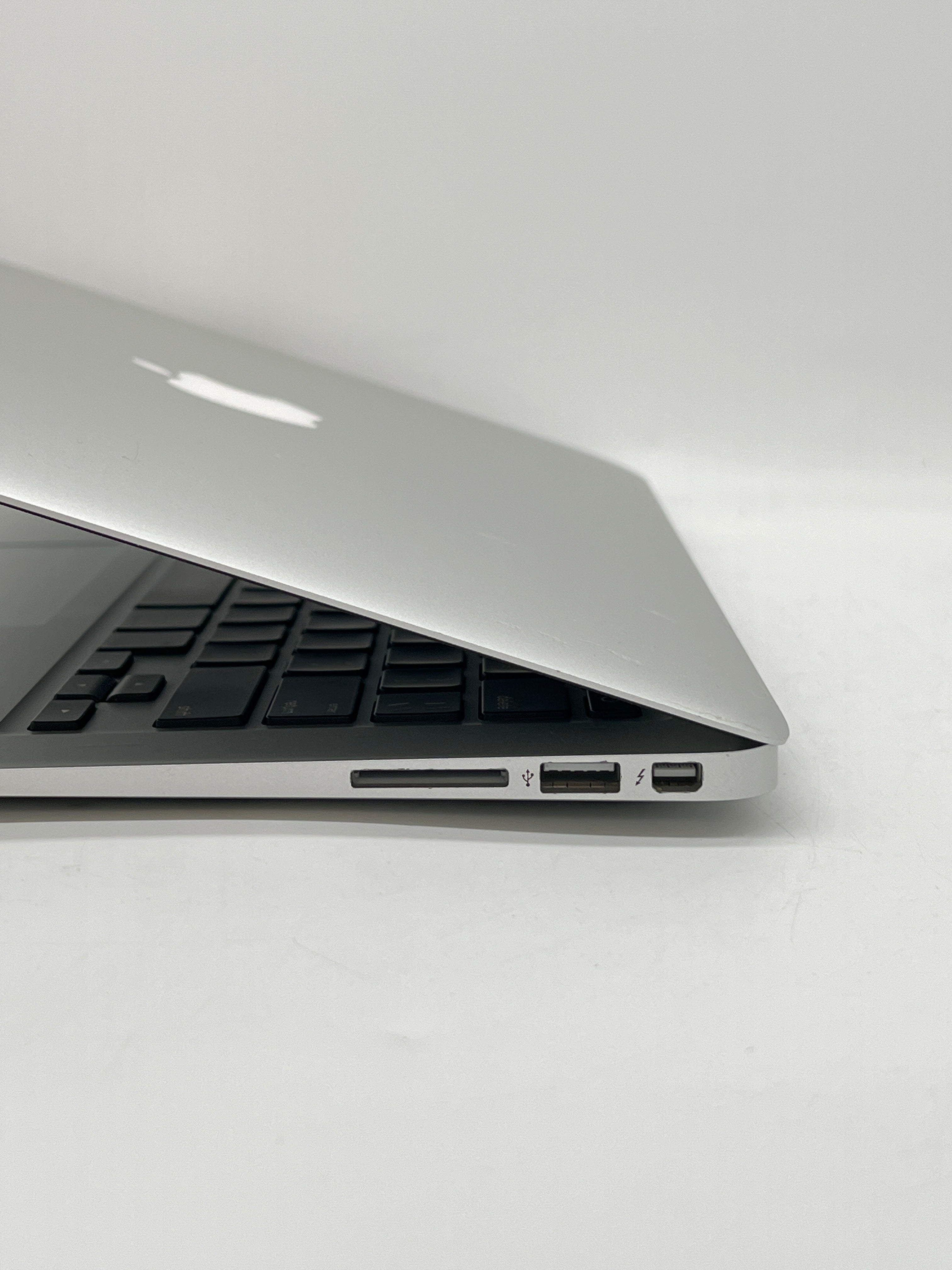Apple MacBook Air 13" A1466 2017 Intel Core i5 8GB RAM 128GB SSD - For Parts