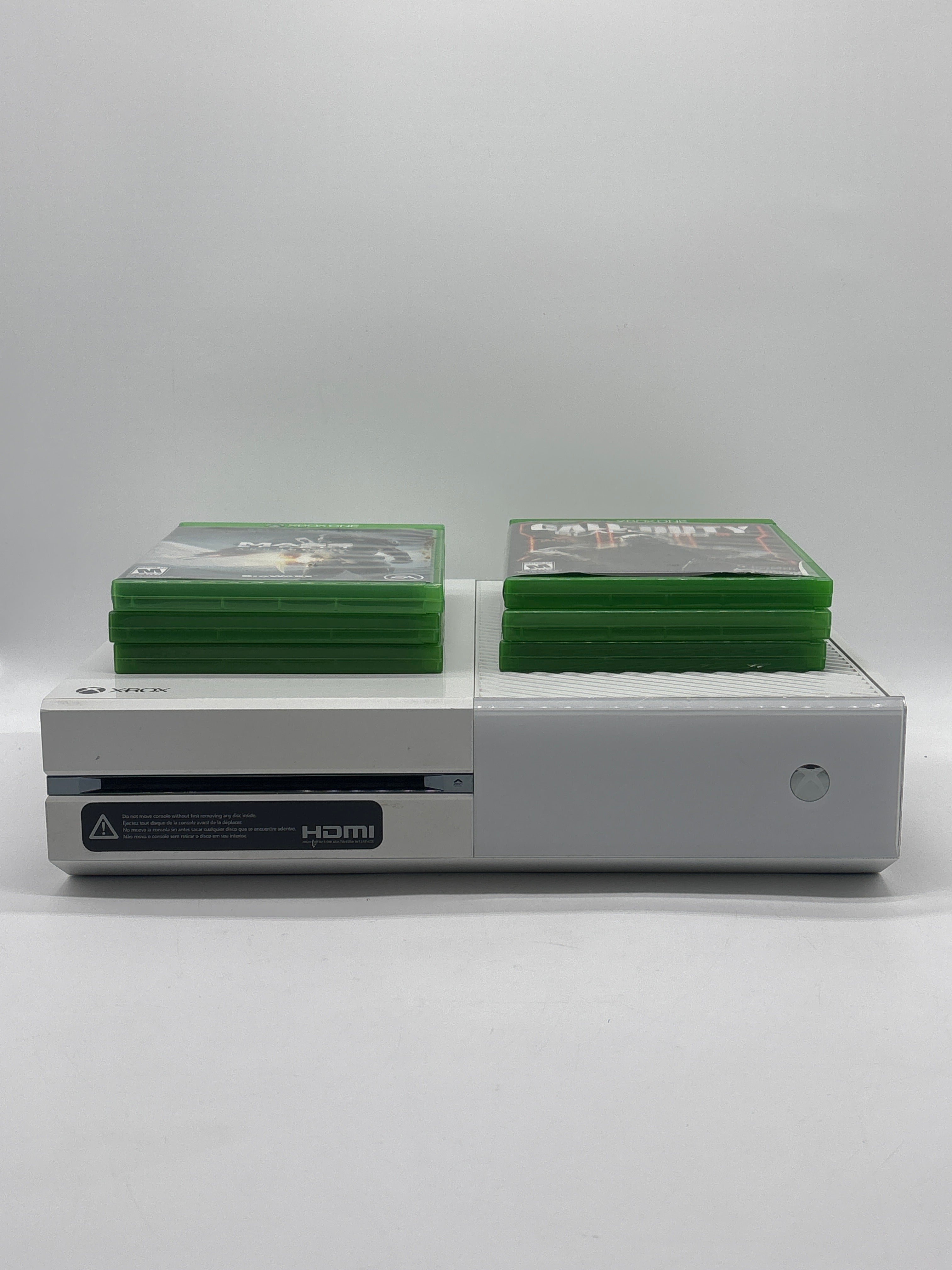 Microsoft White Xbox One (1540) 500GB Console & Games Only - Used