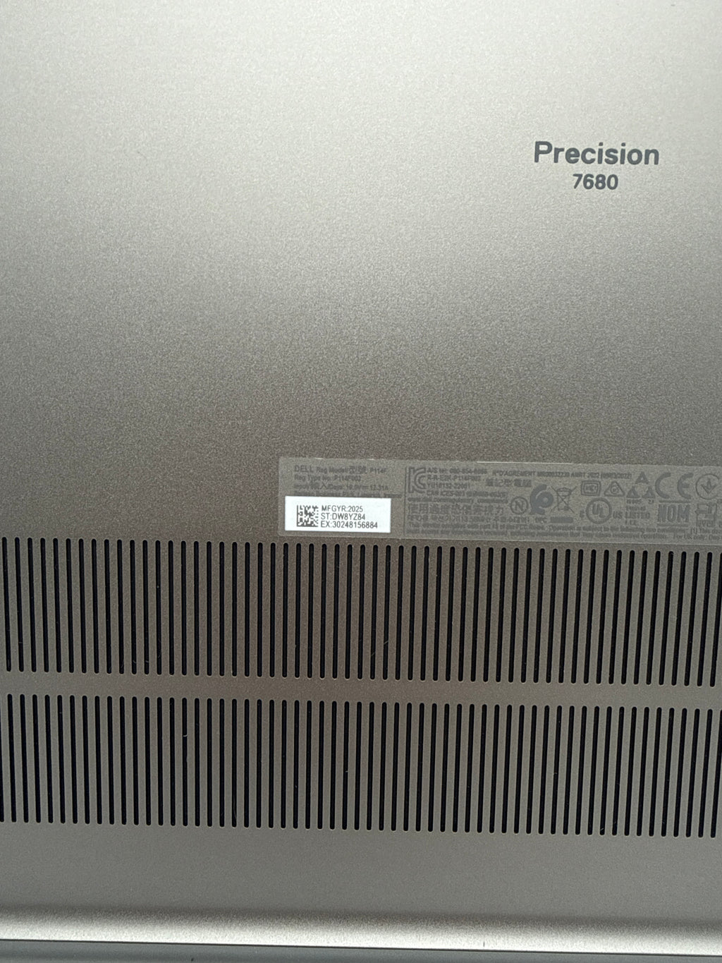 Dell Precision 7680 i9-13950HX 64GB RAM 1TB SSD RTX 3500 ADA