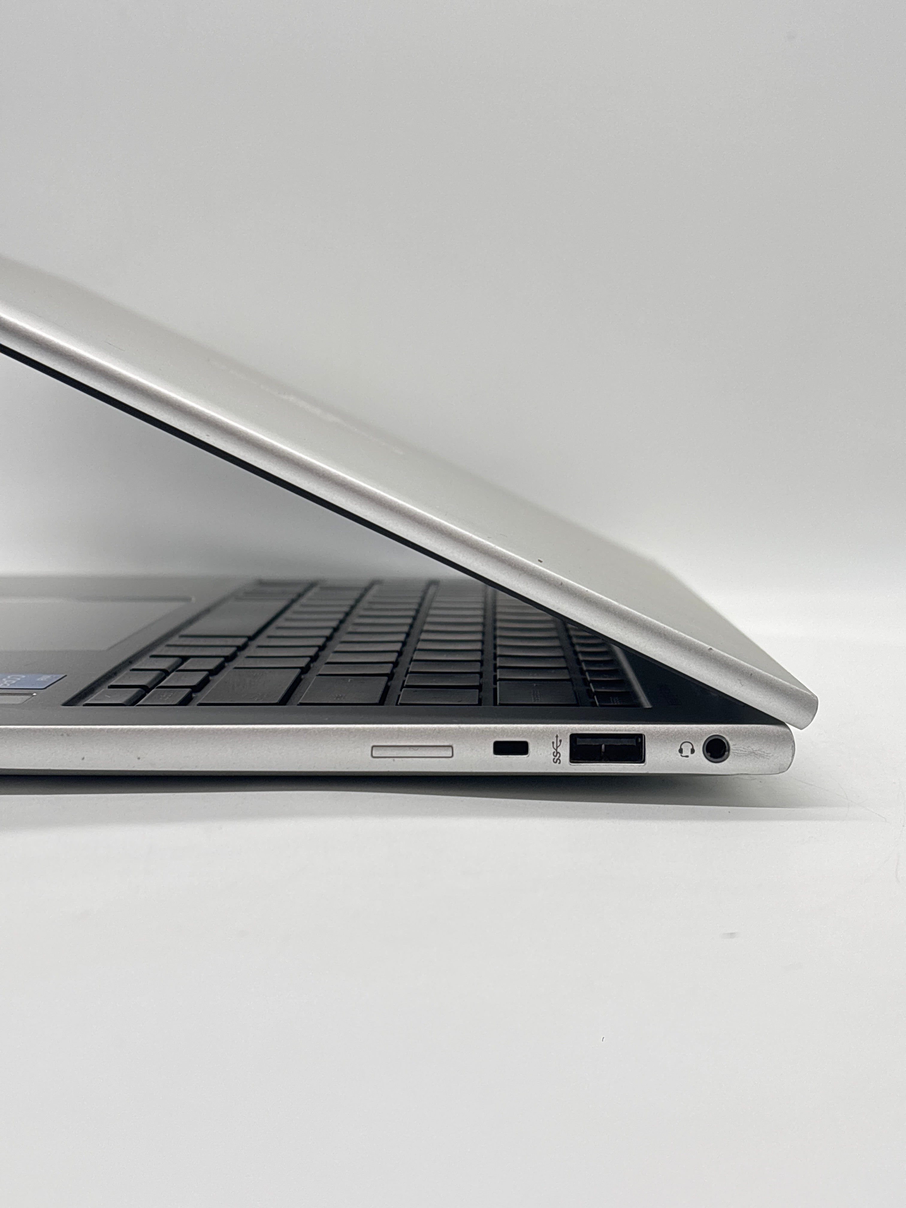 HP EliteBook 840 G10 i5-1335U 16GB RAM 256GB SSD - For Parts (Read DESC)