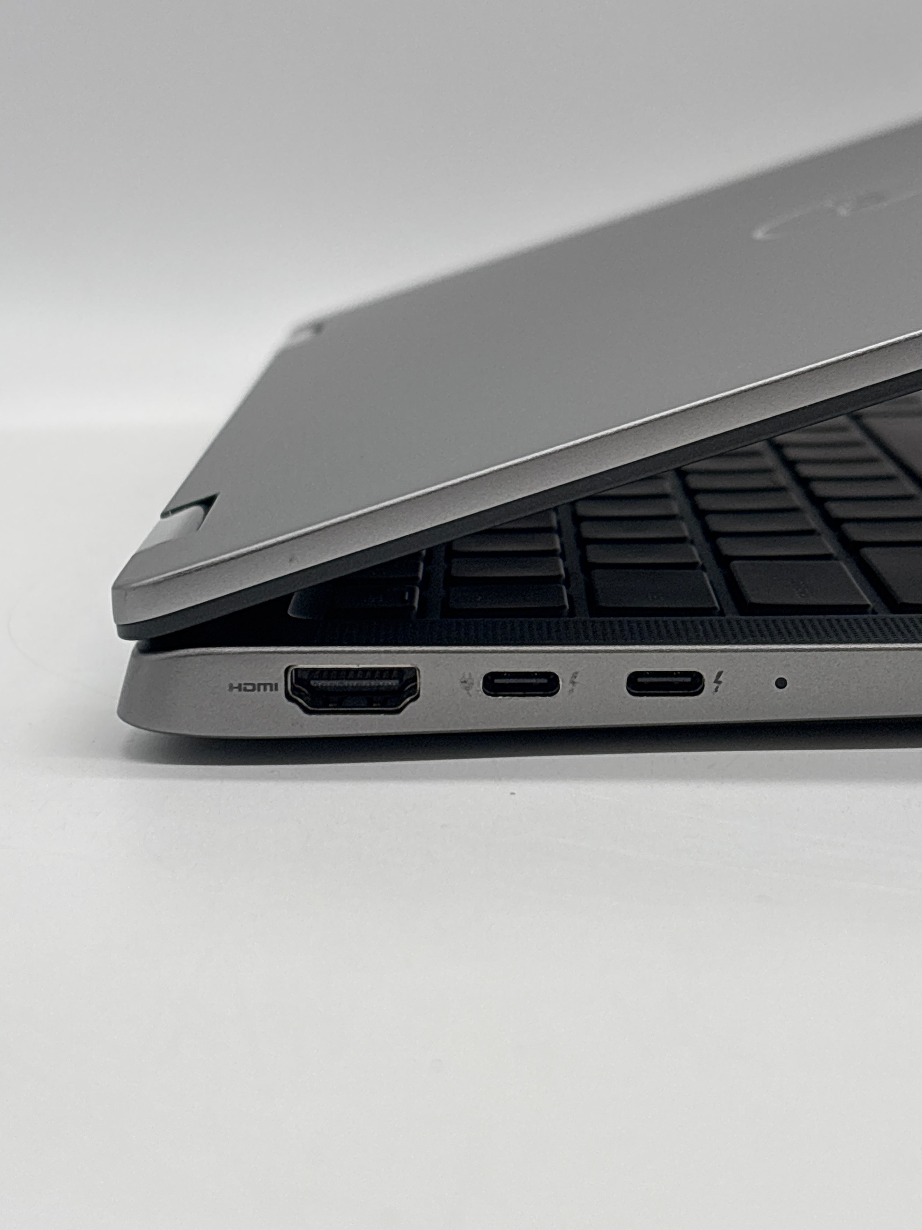 Dell Latitude 7450 14 Inch Ultra 7 16GB RAM 512GB SSD