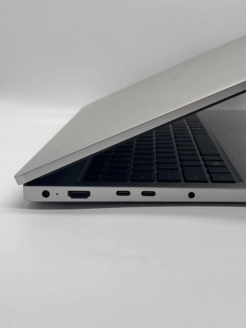 Dell Pro 16 Ultra 5 235U 16GB RAM 512GB SSD Used