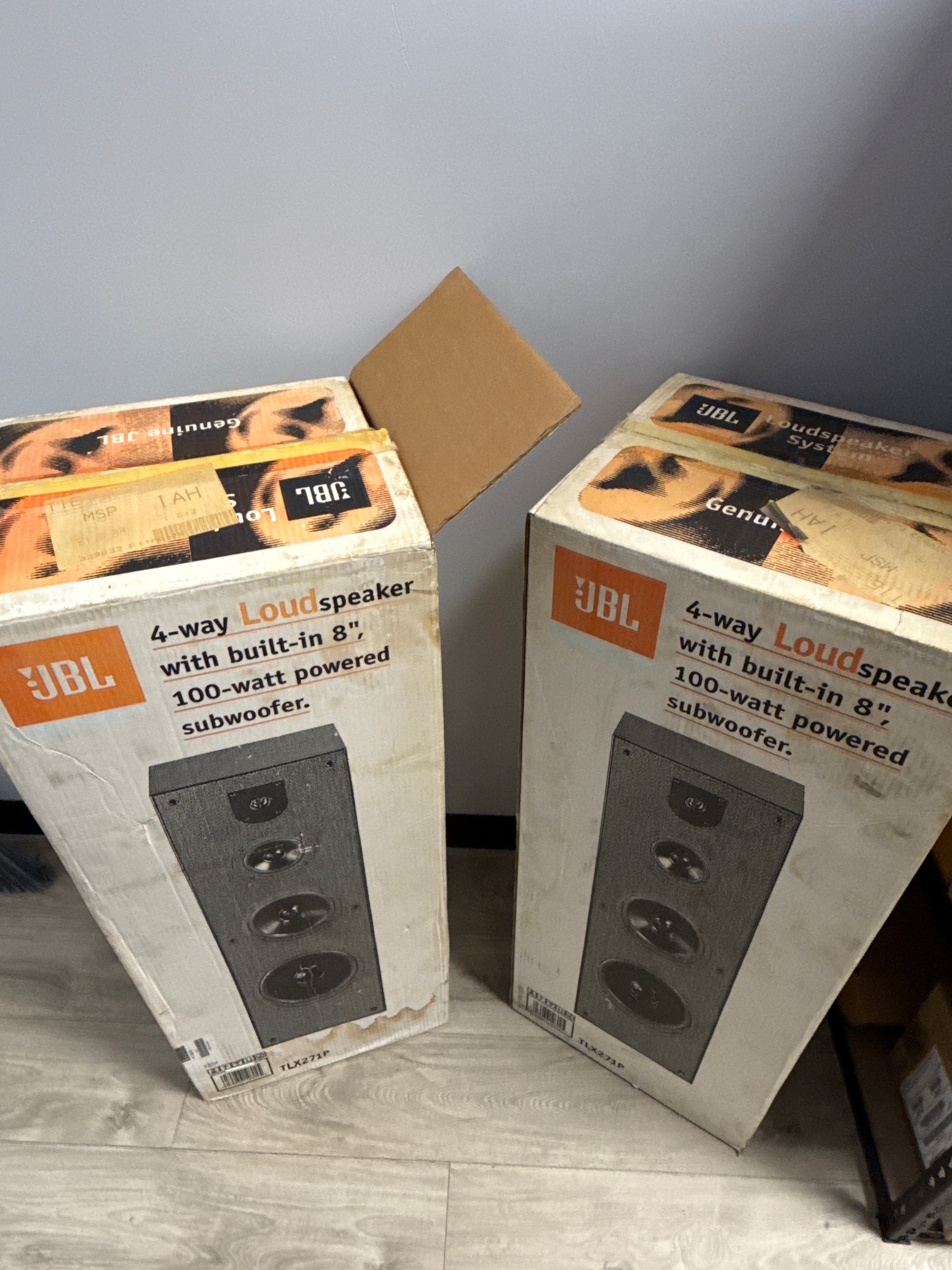 JBL TLX271P Powered Tower Speakers (Pair) w/ Original Box
