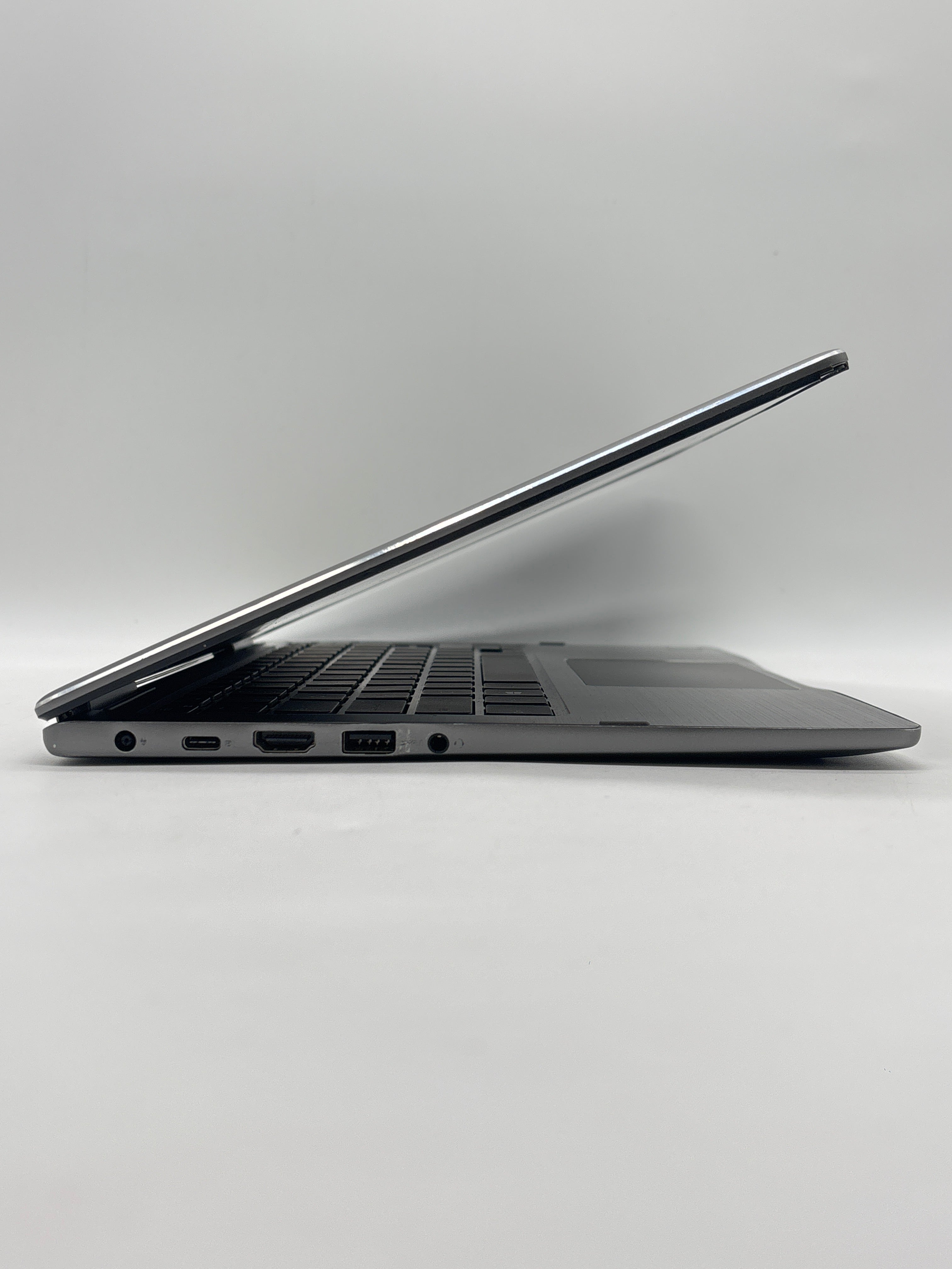 Dell Inspiron 13 Inspiron P83G I5-8250U 8GB RAM 256GB SSD - For Parts (Read DESC)
