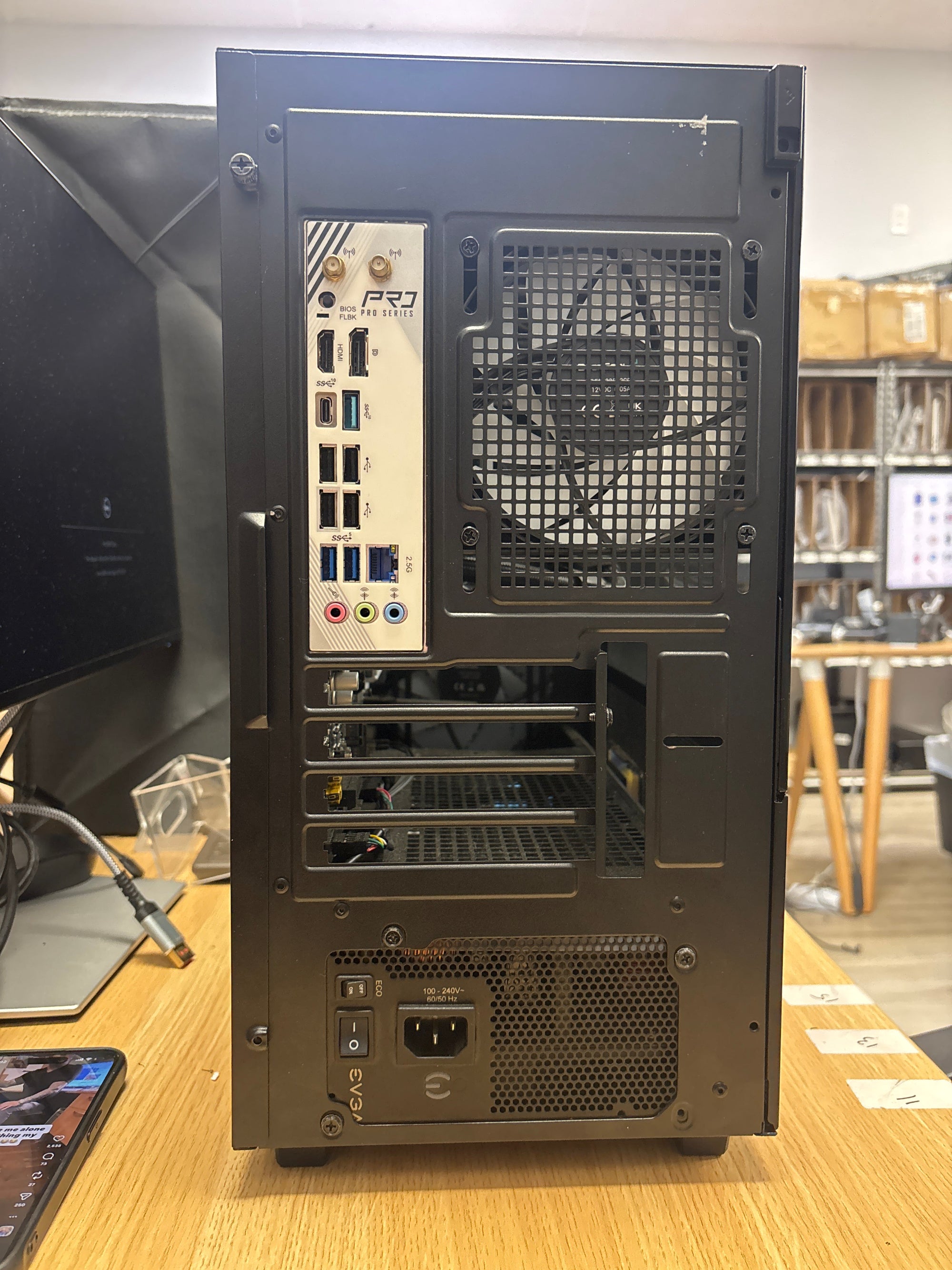 Custom PC Ryzen 5 9600X 16GB RAM 1TB SSD