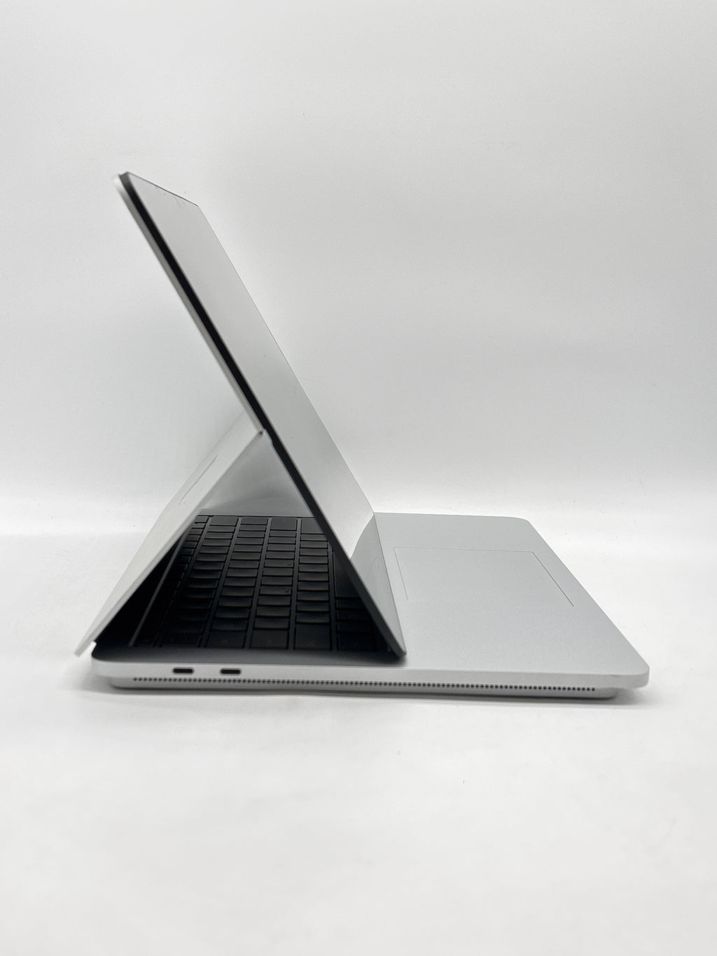 Microsoft Surface Laptop Studio i7-11370H 16GB RAM 512GB SSD Silver - Used