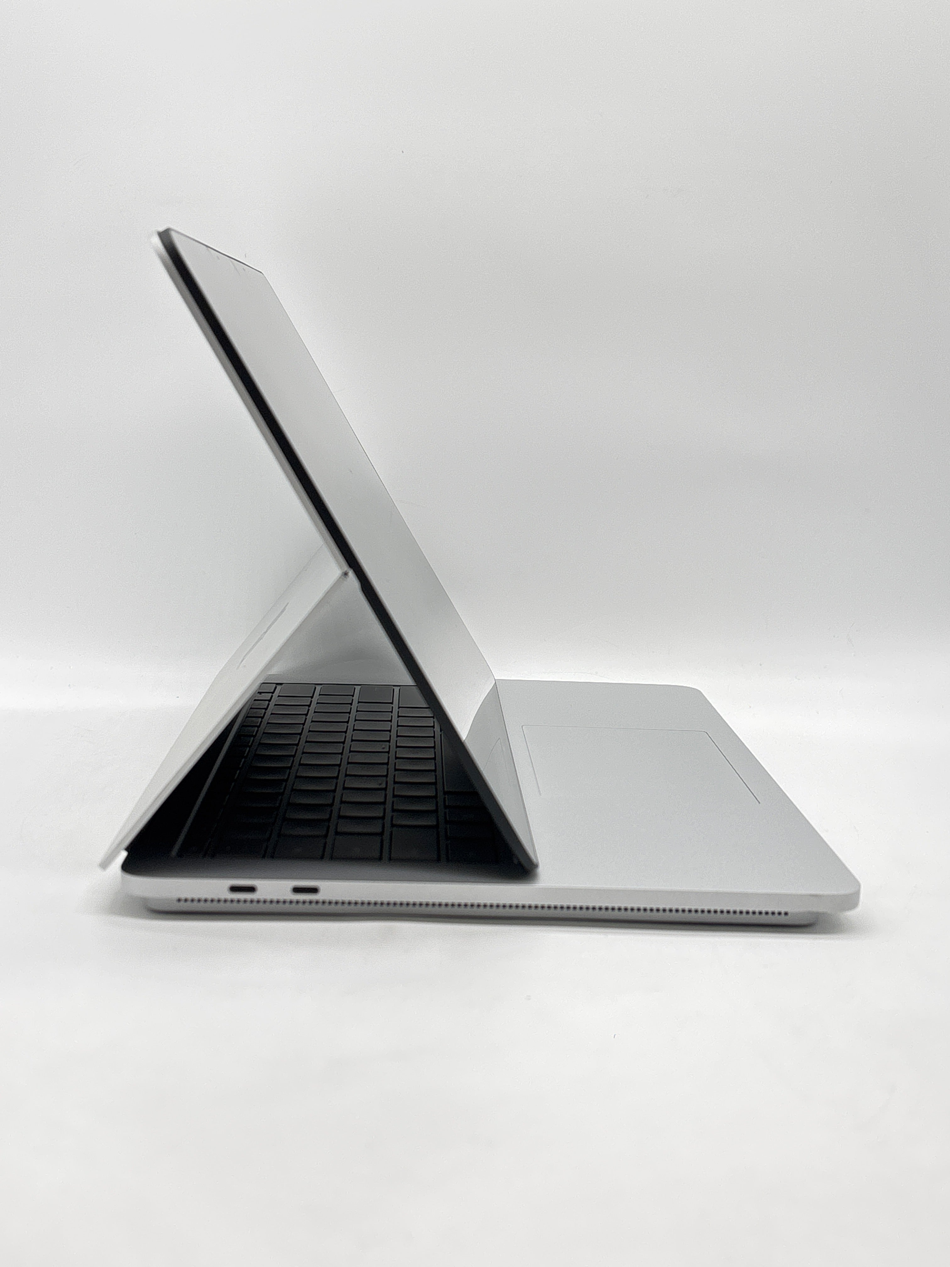 Microsoft Surface Laptop Studio i7-11370H 16GB RAM 512GB SSD Silver - Used