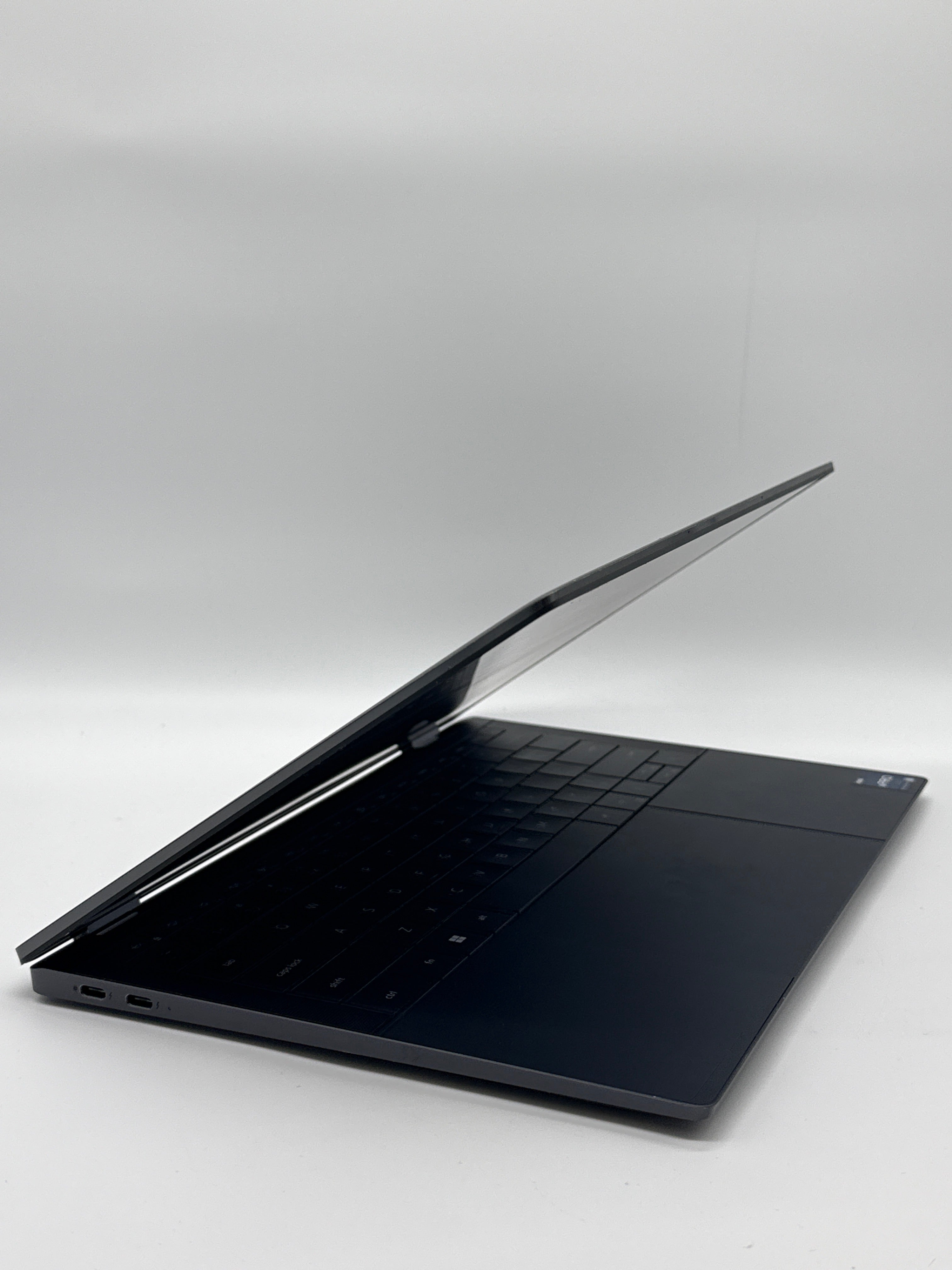 Dell Latitude 9440 2-in-1 i5-1345U 16GB RAM 512GB SSD