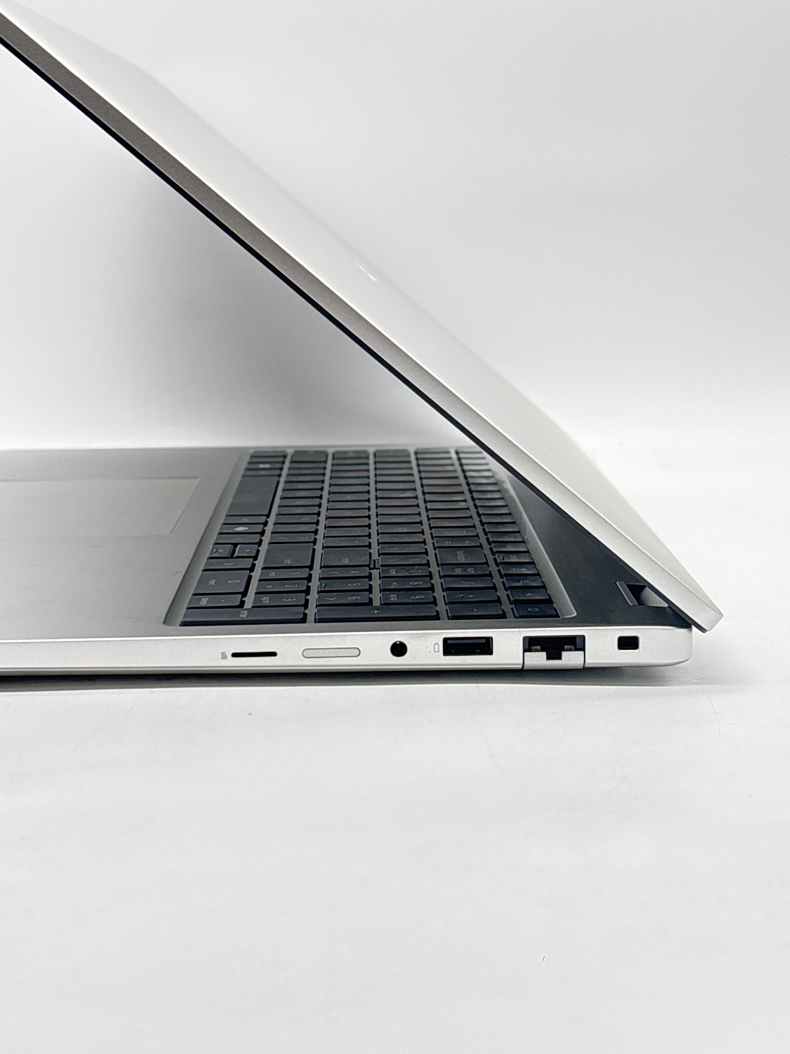 Dell Pro 16 PB16250 Plus Ultra 5 235U 16GB RAM 256GB SSD - Silver Used