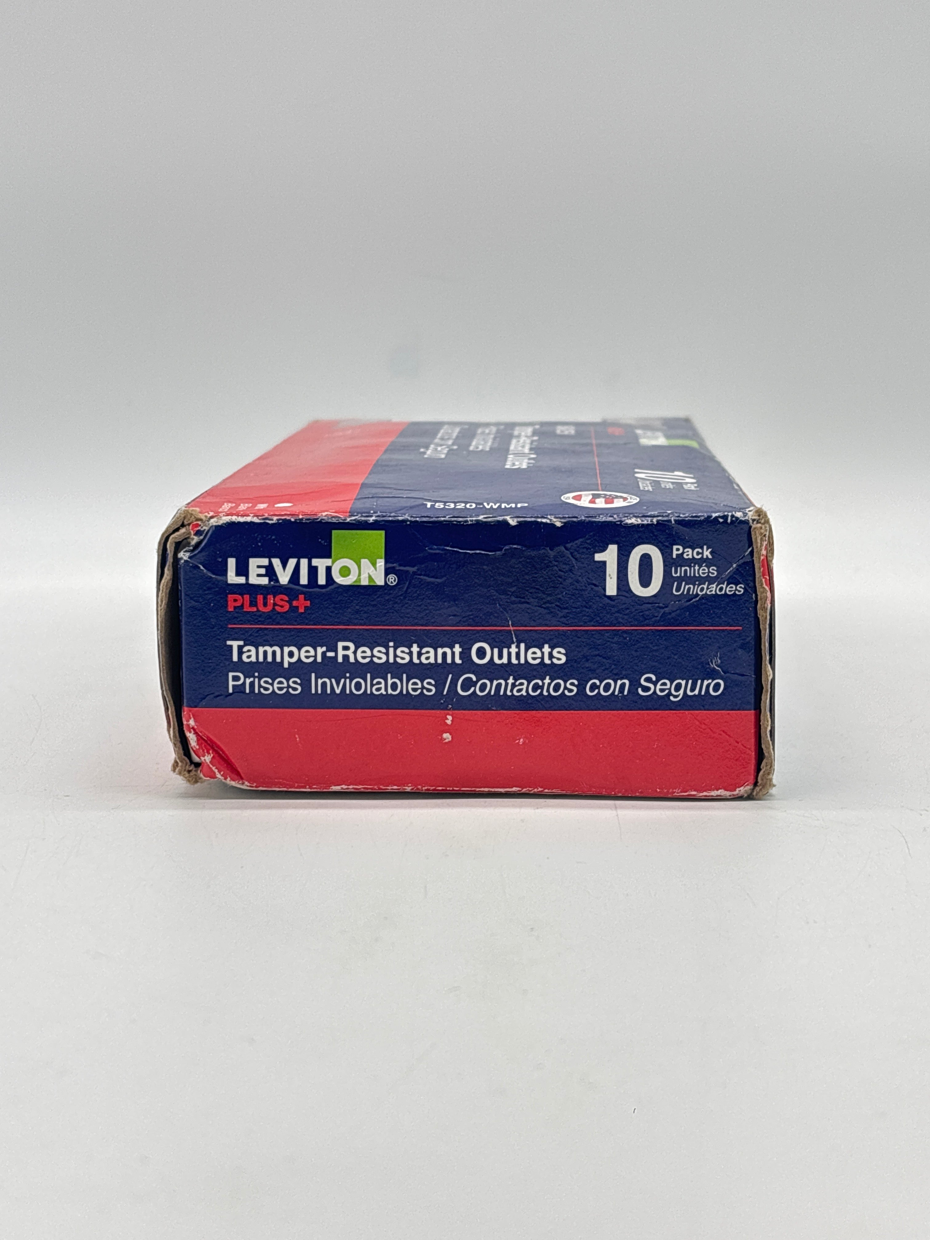 Leviton Plus 10 White Outlet 125A Tamper-Resistant - Lot of 4 New In Box