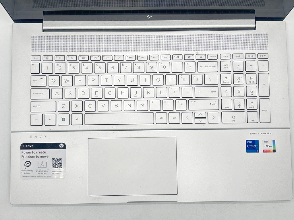 HP Envy Laptop 17-cr0013dx i7-1260P 12GB RAM 512GB SSD Silver - Used