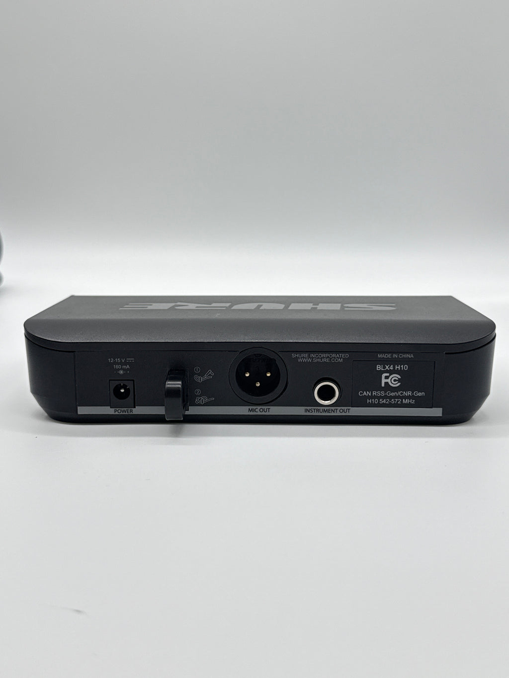 Shure M58 Dynamic Microphone with BLX4R H10 Wireless Receiver Black