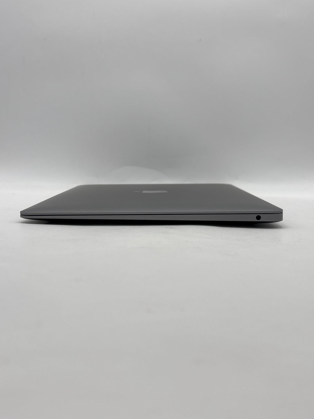 Apple MacBook Air 13" A1932 Intel Core i5-8210Y 8GB RAM 128GB SSD Space Gray - For Parts