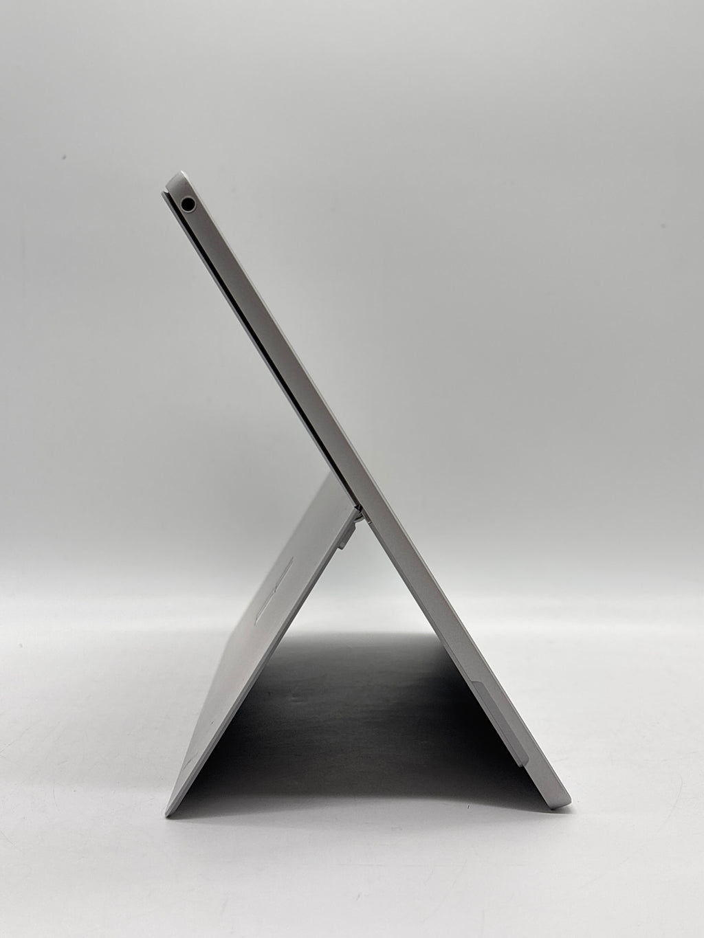 Microsoft Surface Pro 6 1796  i7-8650U 16GB RAM 512GB SSD