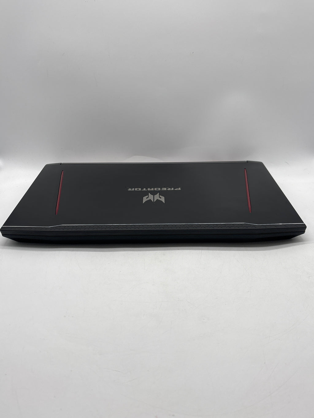Acer Predator Helios 300 15.6" Core i7-8750H 16GB RAM 256GB SSD GTX 1060 Black - Used