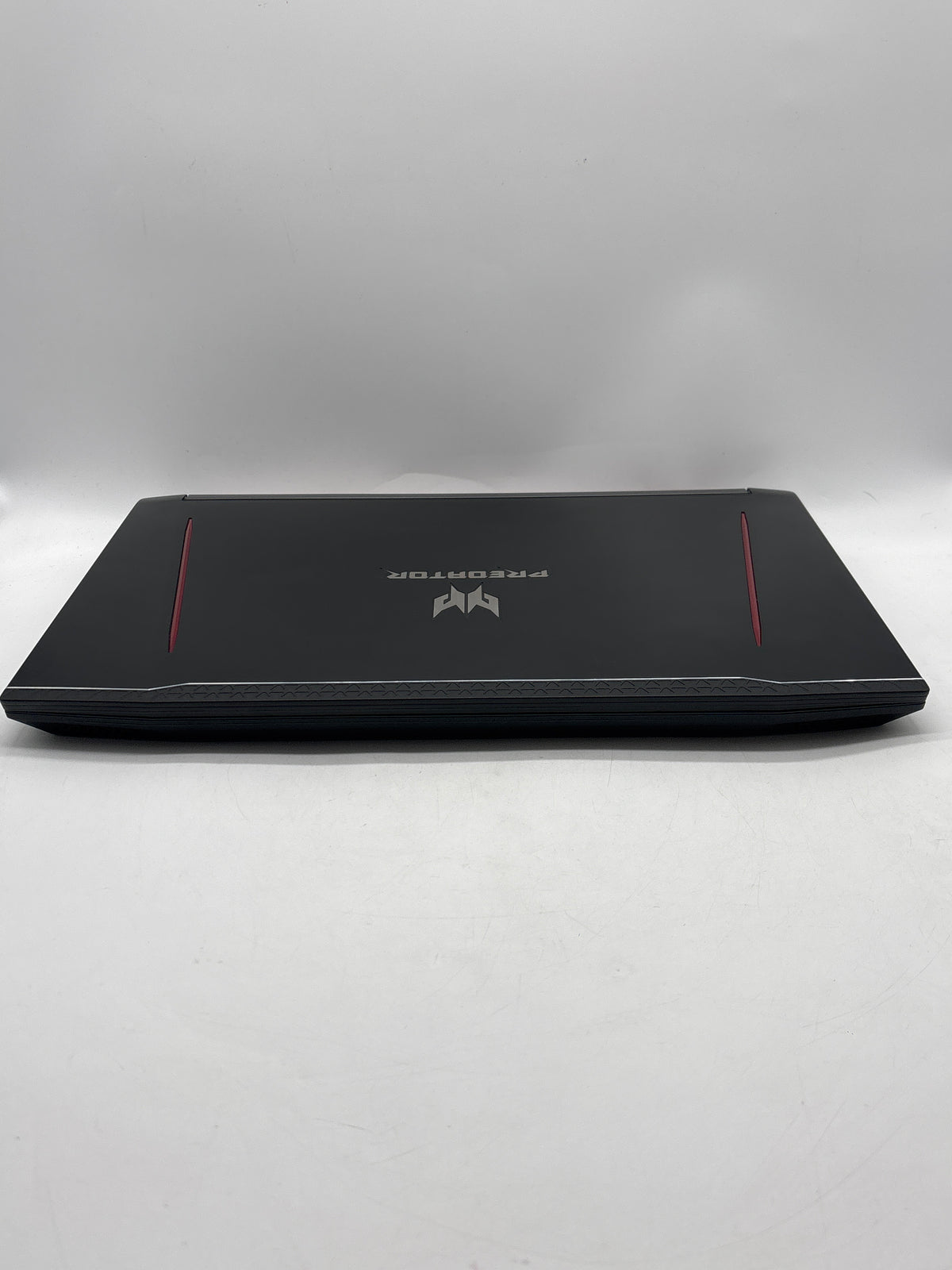 Acer Predator Helios 300 15.6" Core i7-8750H 16GB RAM 256GB SSD GTX 1060 Black - Used