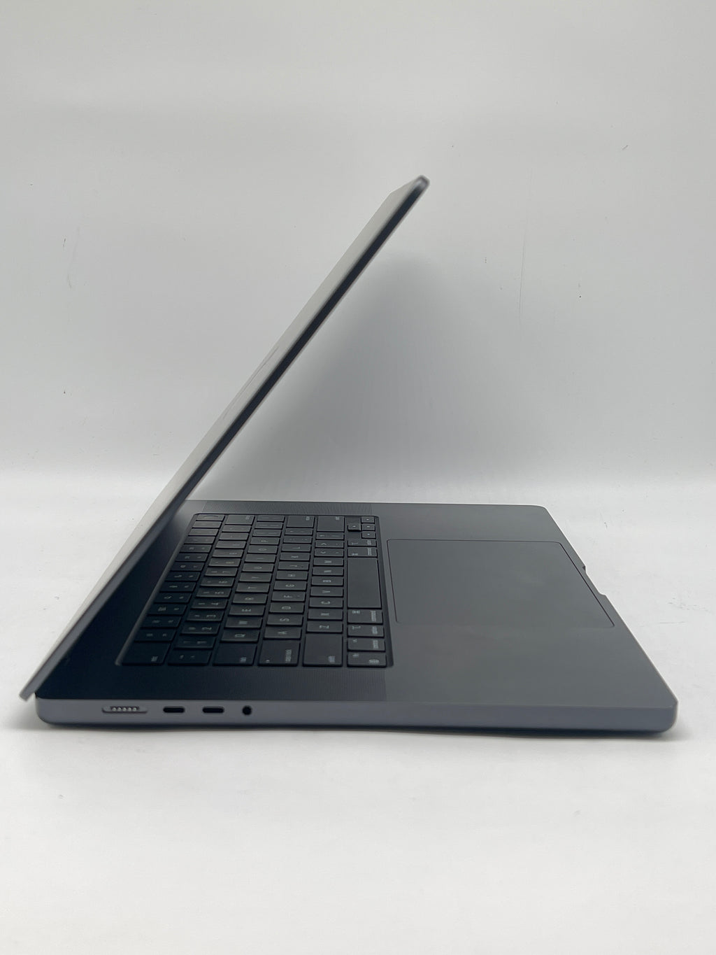 Apple MacBook Pro M3 Pro 16" 18GB RAM 512GB SSD - Used with Box