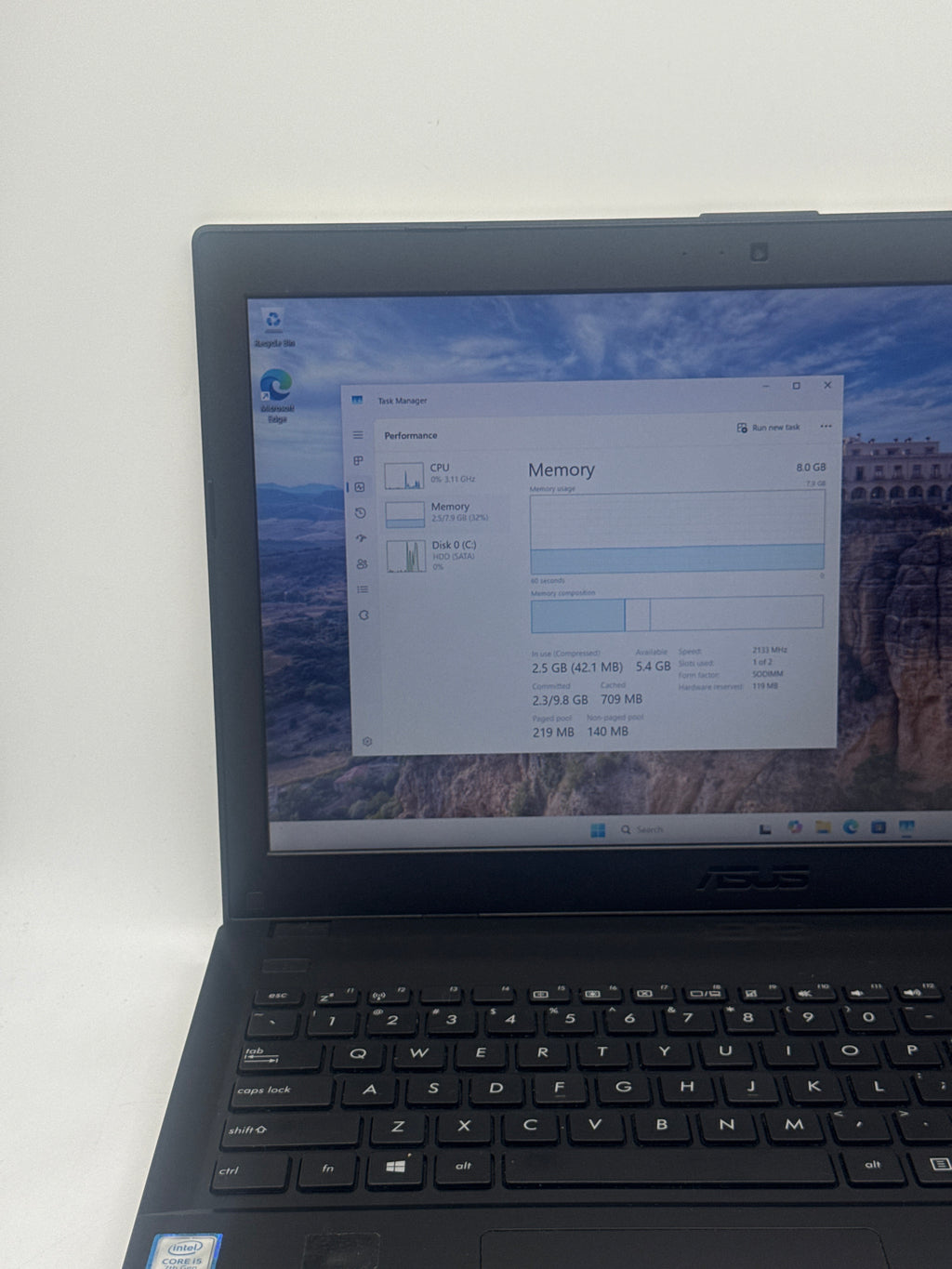 Asus P2540U 15.6" i5-7200U 8GB RAM 1TB HDD - Bad HDD