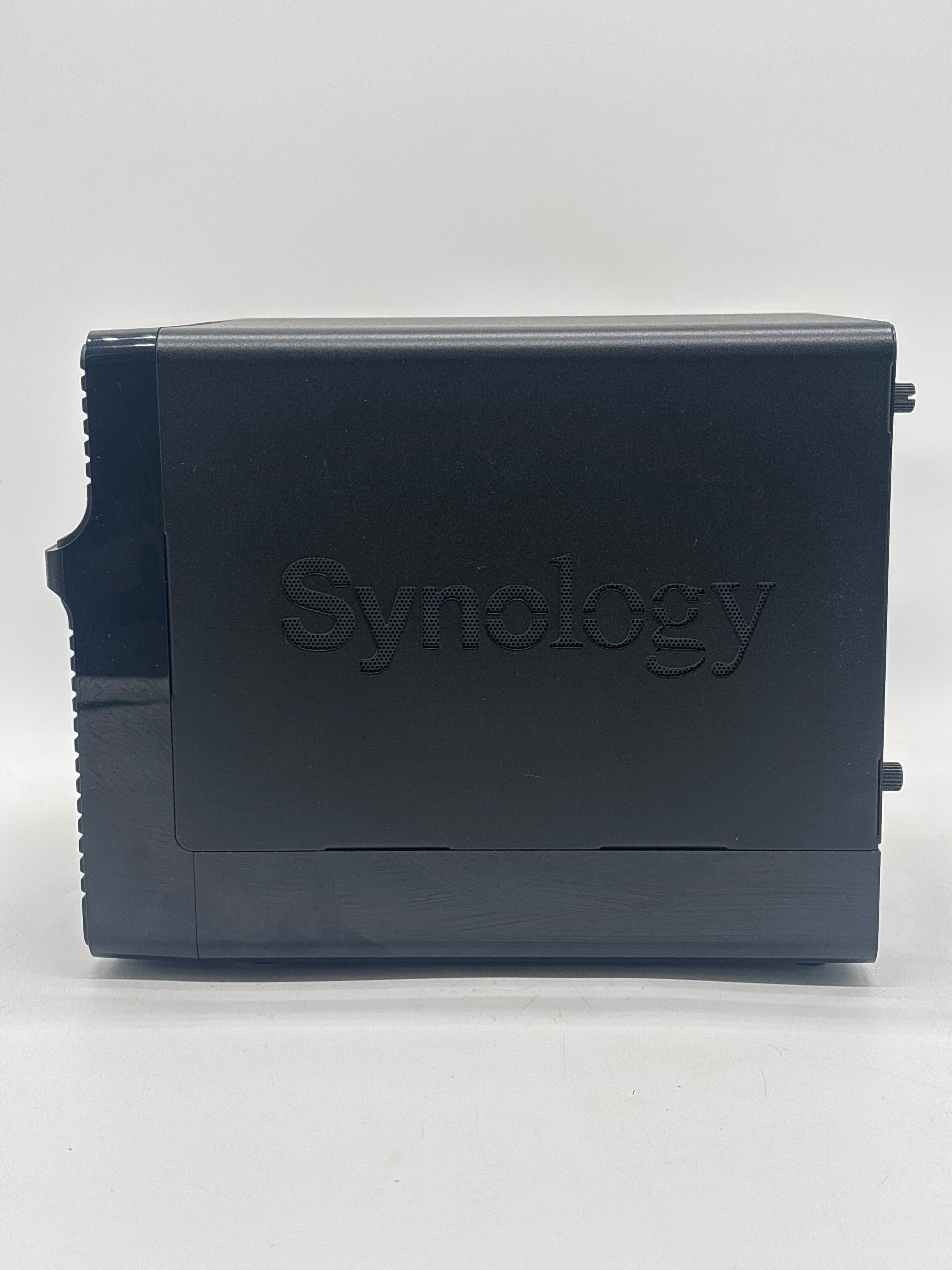 Synology 4-bay DiskStation DS423 (Diskless)- For Parts (NO Power)