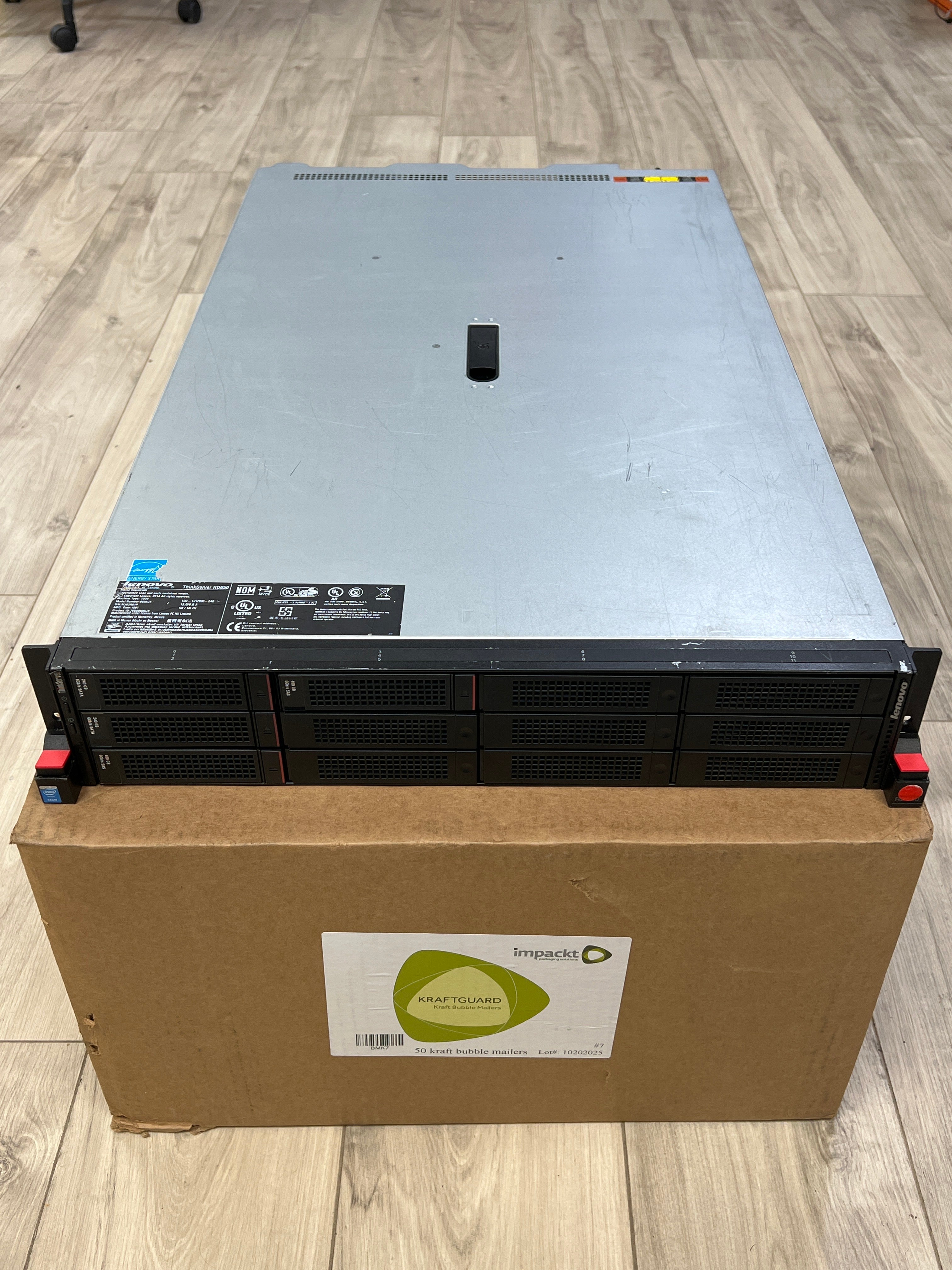 Lenovo ThinkServer 2U Server RD650 Dual Xeon E5-2620 v3 32GB RAM 1.5TB SSD