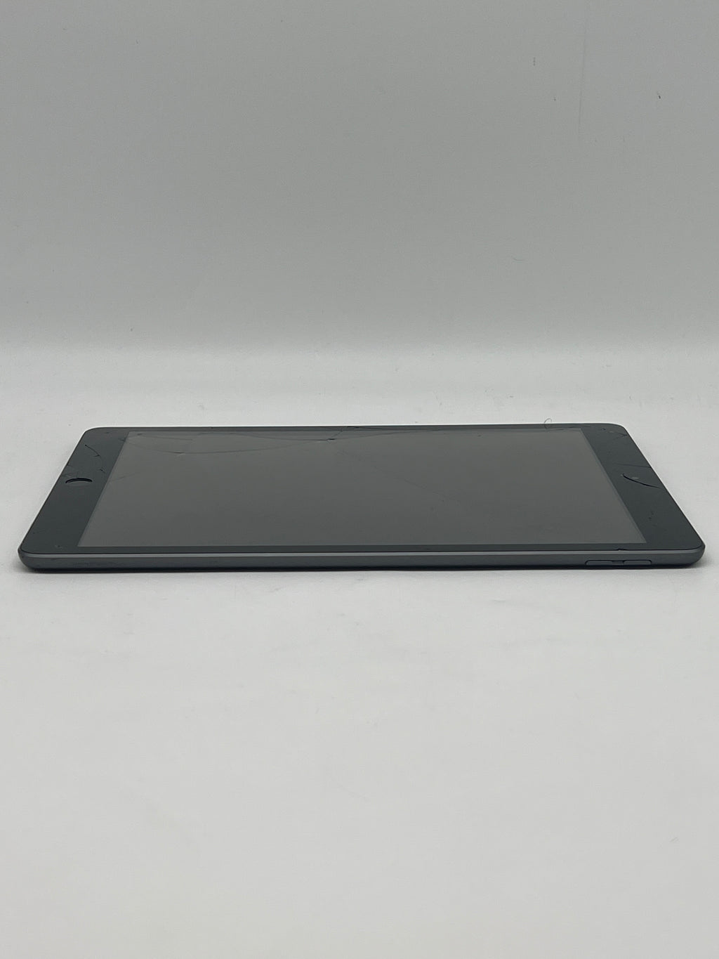 Apple iPad 9th Gen MK2K3LL/A 64GB Wi Fi - Cracked Screen