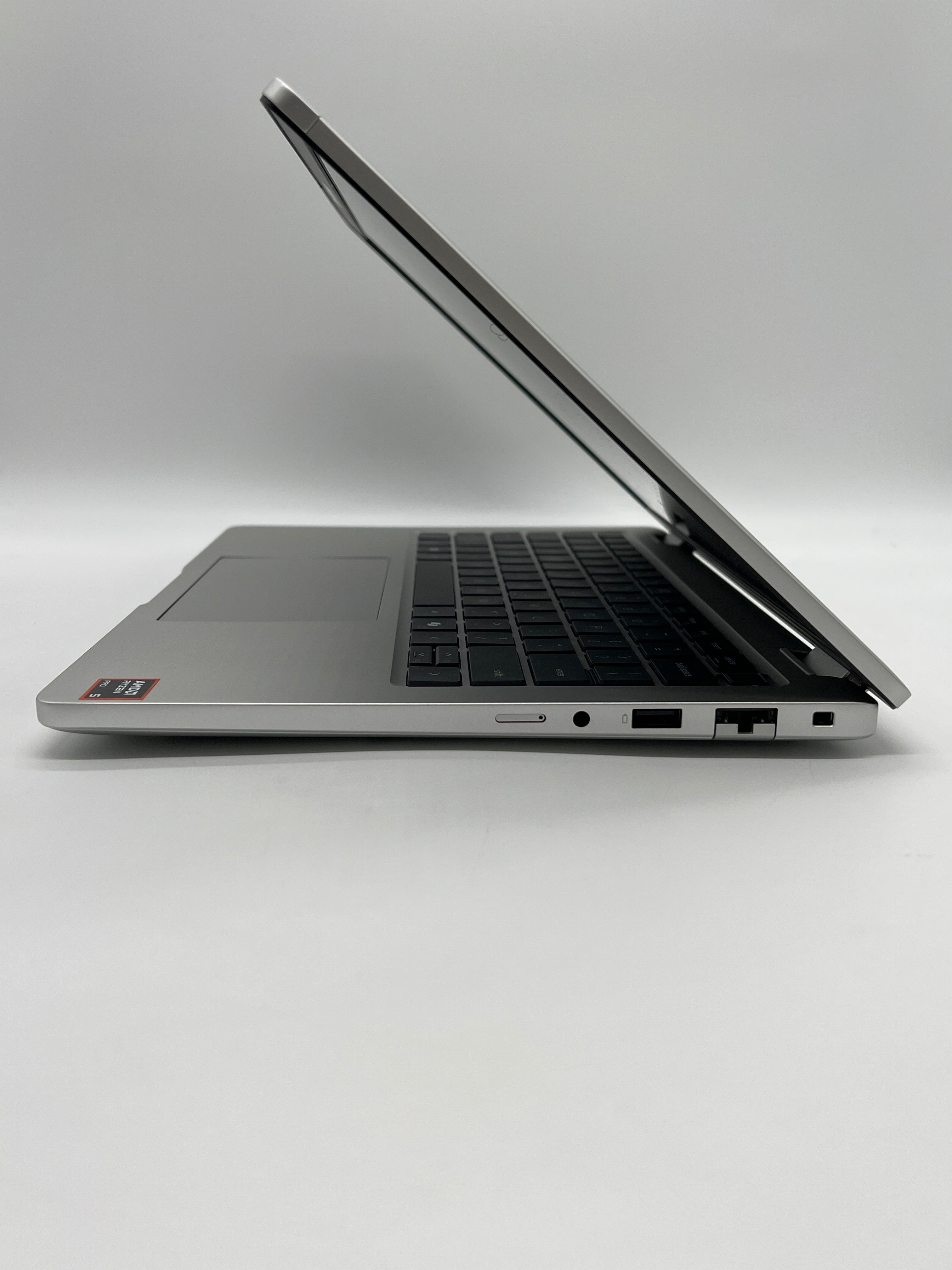 Dell 14 Pro Plus  PB14255 AMD Ryzen 5 Pro 32GB RAM 256GB SSD