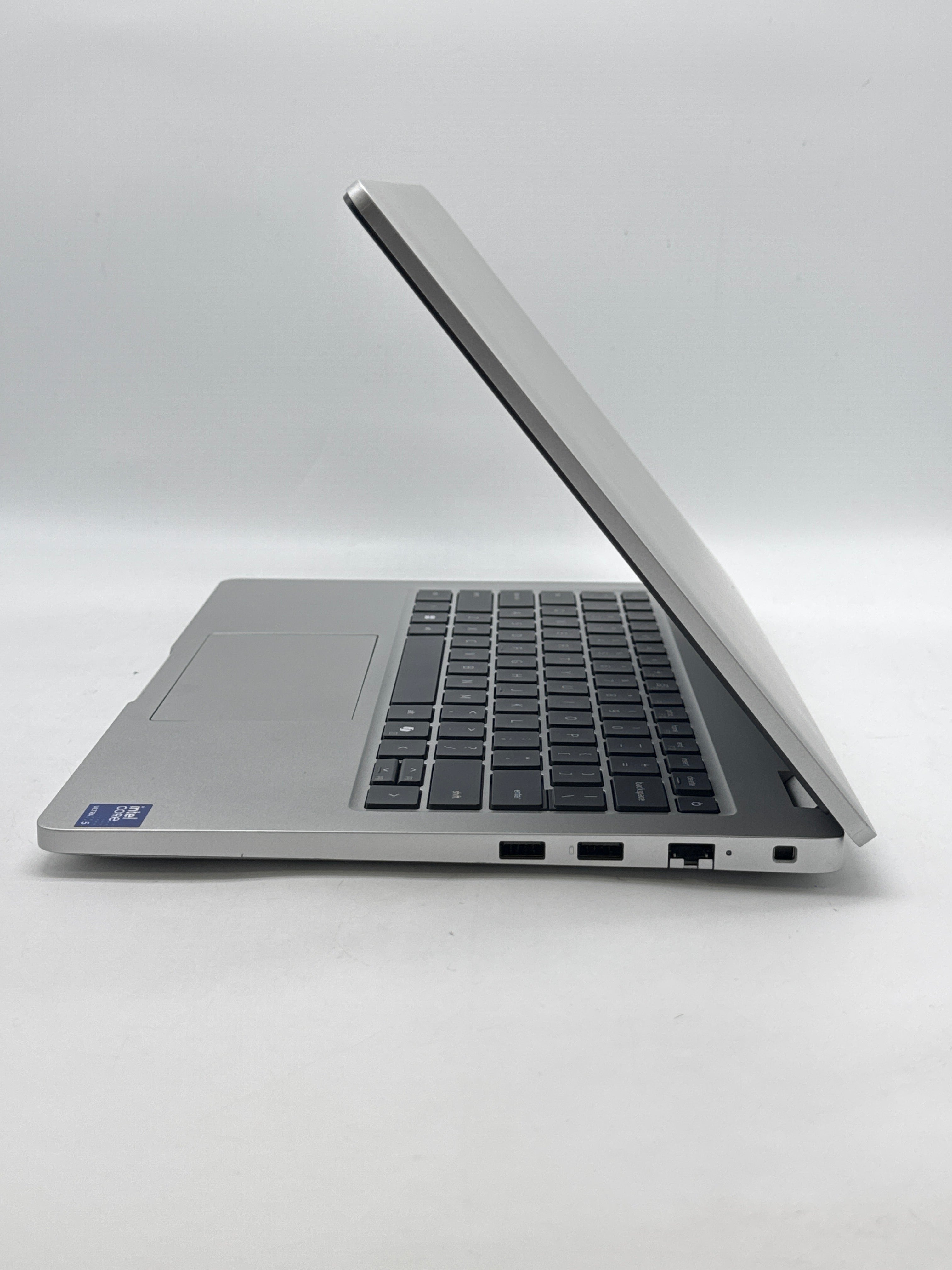 Dell Pro 14 PC14250 Core Ultra 5 235U 32GB RAM 256GB SSD - Used