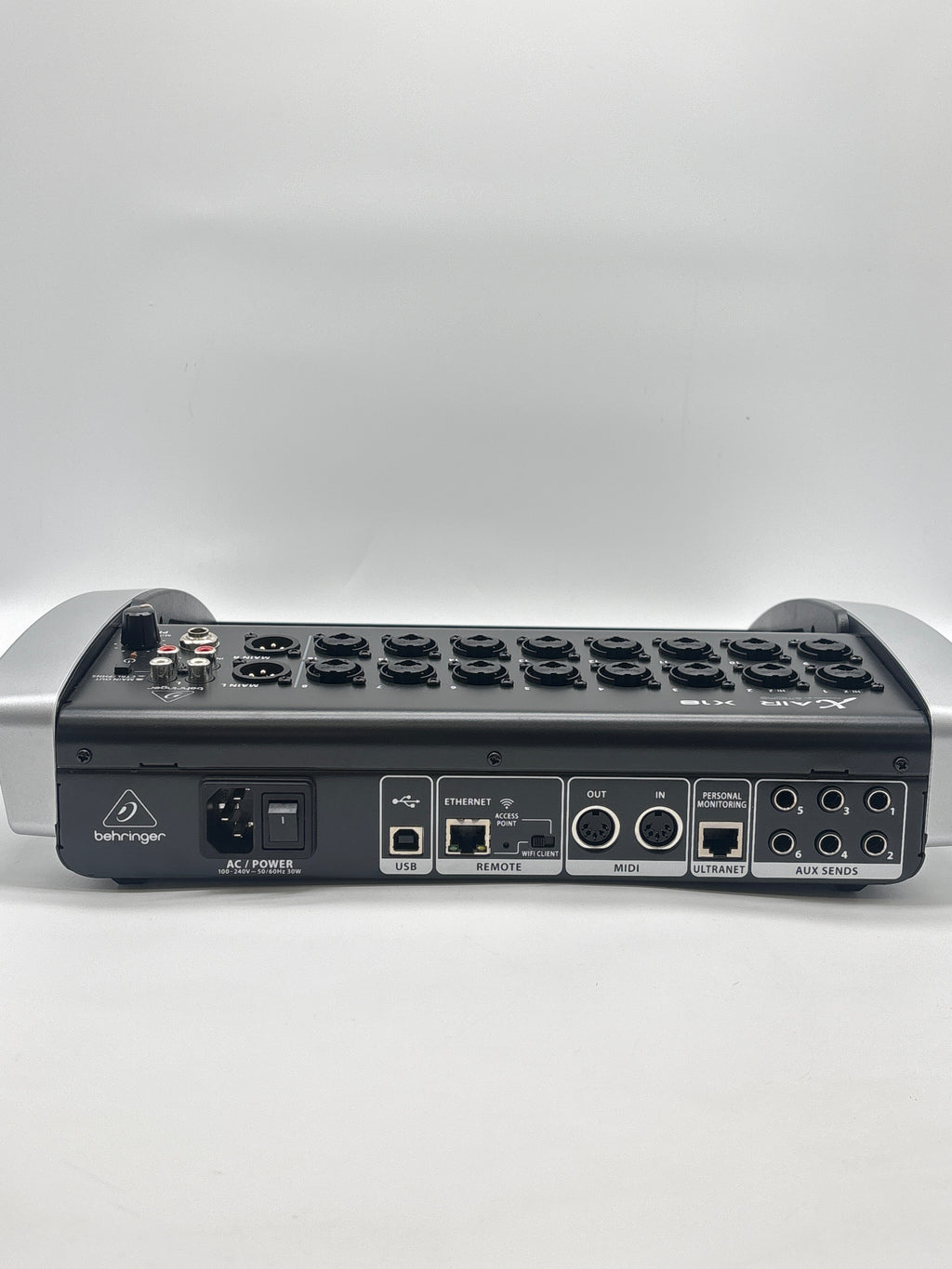 Behringer XAIR X18 Compact Mixer 18 Channels 16 Mic Inputs - Used