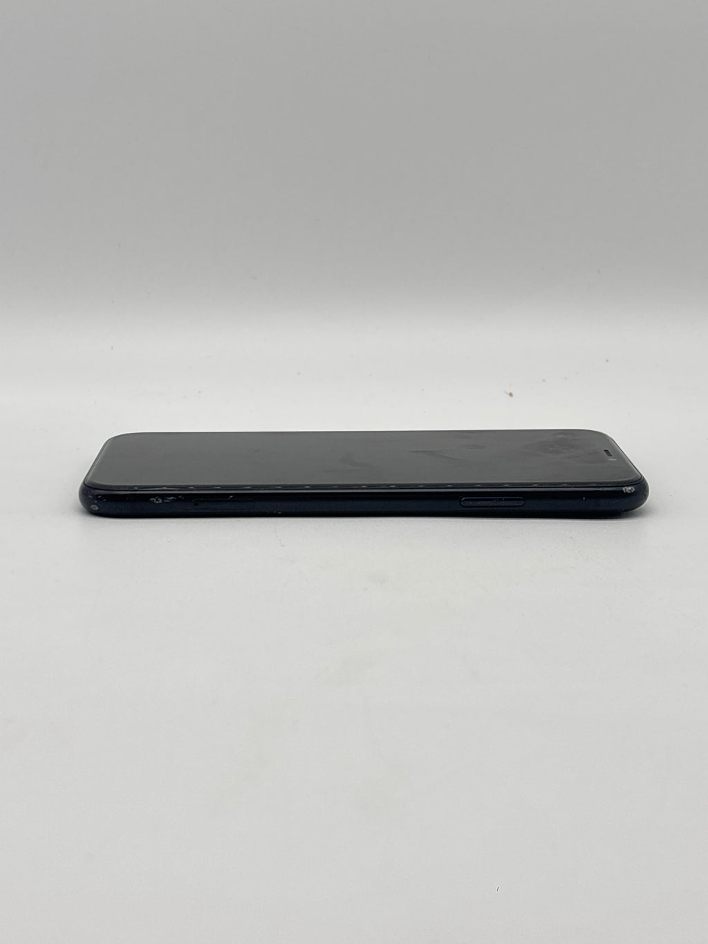 Apple iPhone XR 6.1 in Hexa Core 128GB Black Verizon - For parts