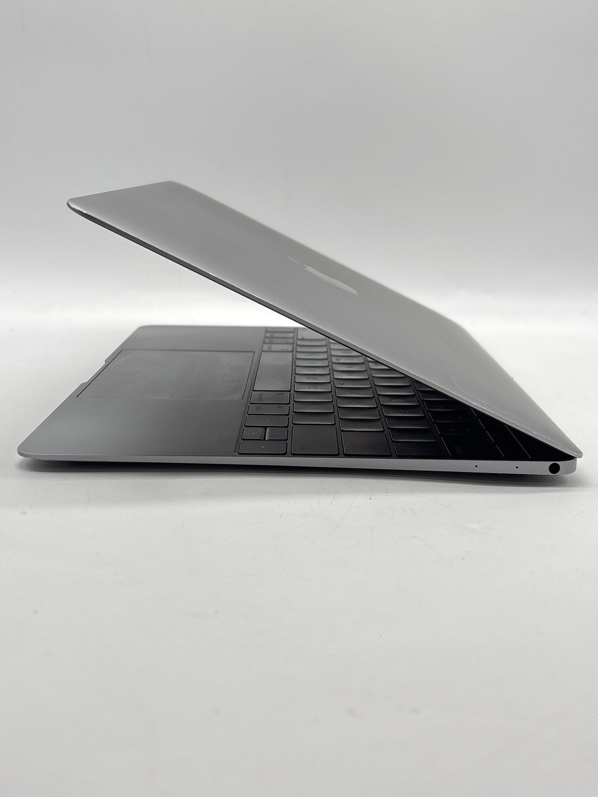Apple MacBook A1532 12" Core M 8GB RAM 512GB SSD Space Gray - For Parts