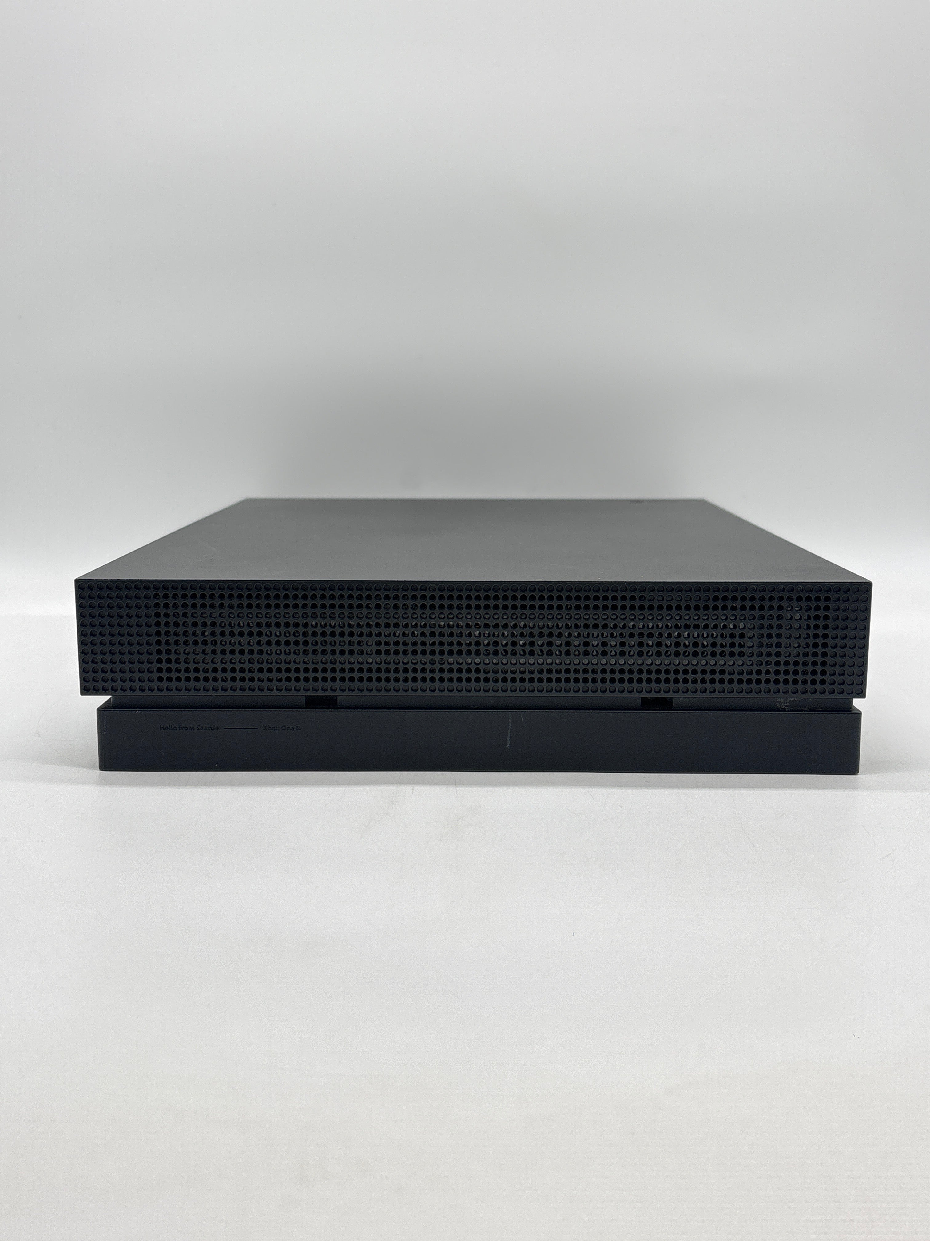 Microsoft Xbox One X 1787 2017 Black 1TB Home Console - HDMI Issue