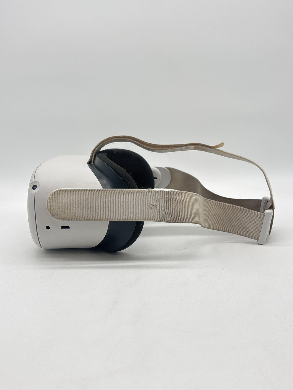 Meta Quest 2 128GB Standalone VR Headset Black - For Parts