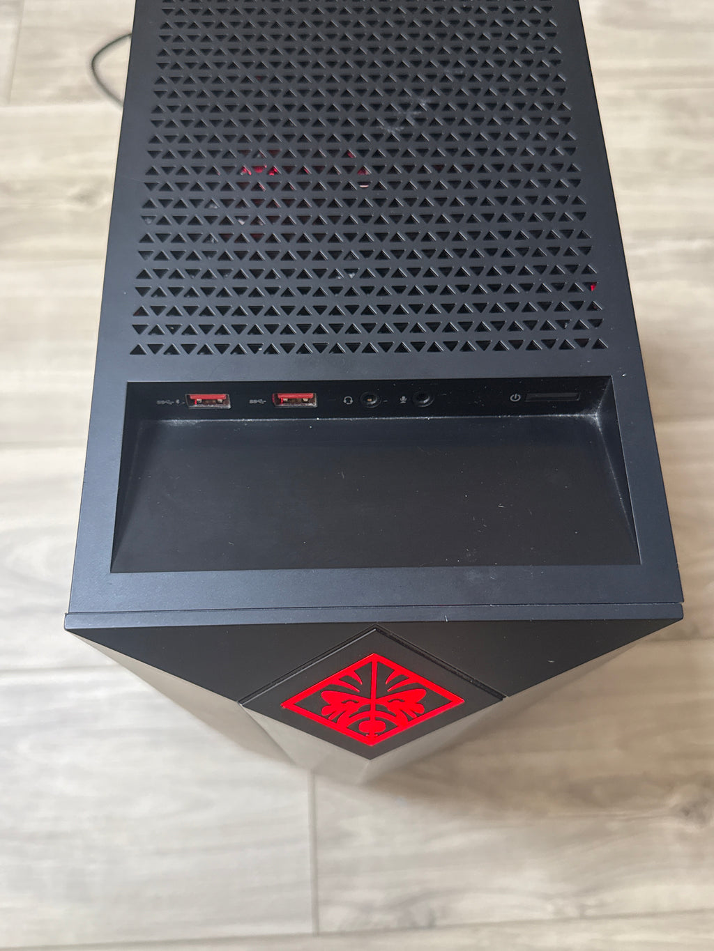HP Omen 25L Desktop i5 9400F 16GB RAM GTX 1660 TI 2TB SSD Gaming Computer