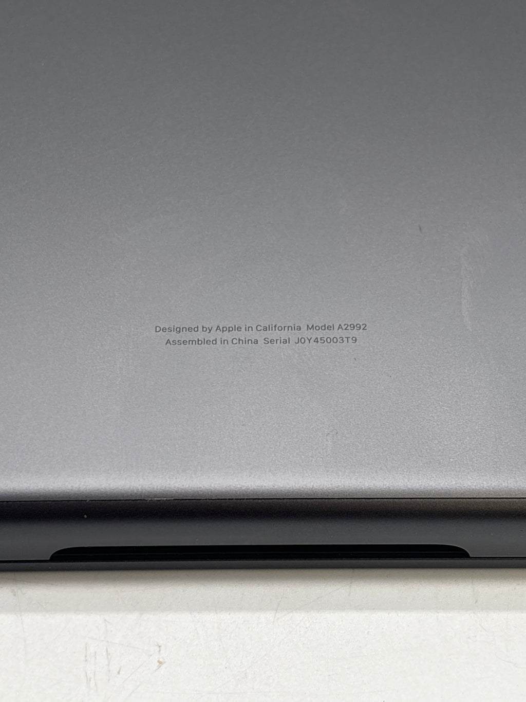 MacBook Pro 14" A2992 M3 Pro 11C 18GB RAM 512GB SSD - For Parts (Bad Screen)