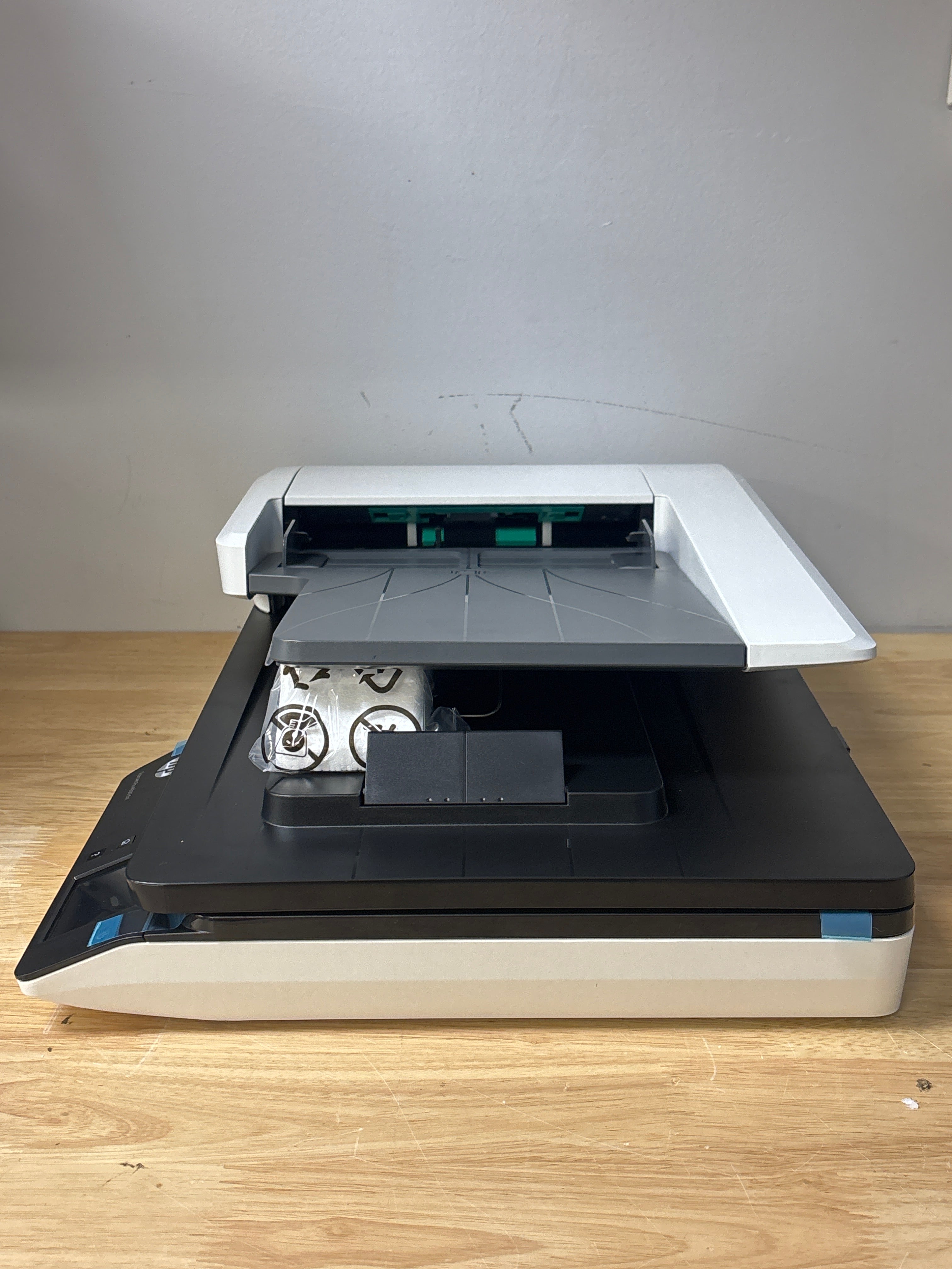 HP ScanJet Pro 4500 FN1 Flatbed Scanner - Used With Box