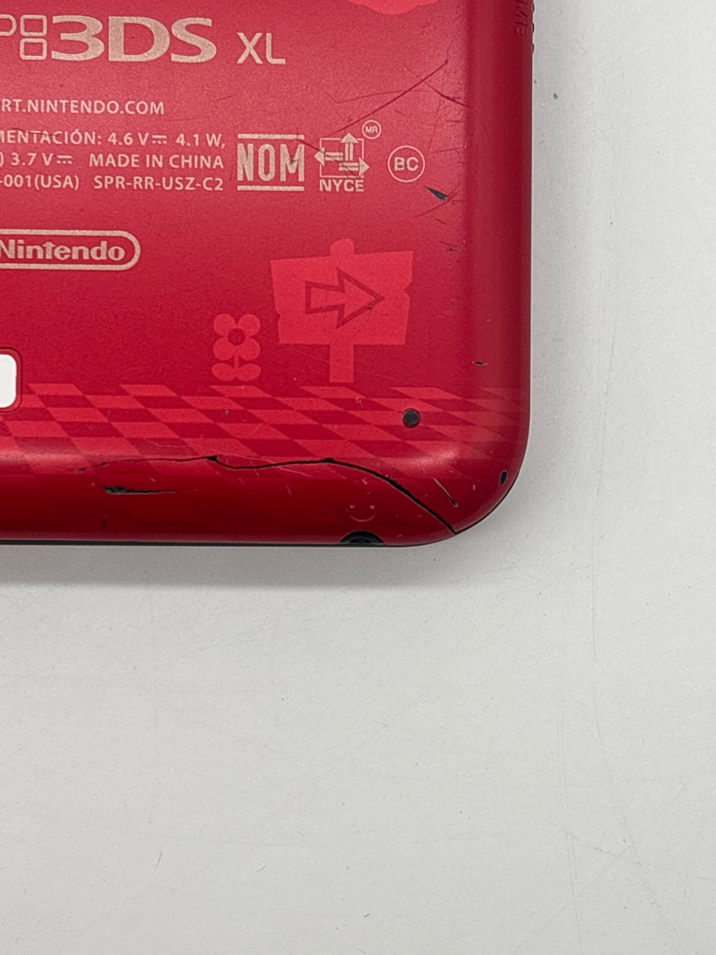 Nintendo 3DS XL Limited Edition Super Mario Bros 2 w/ Charger