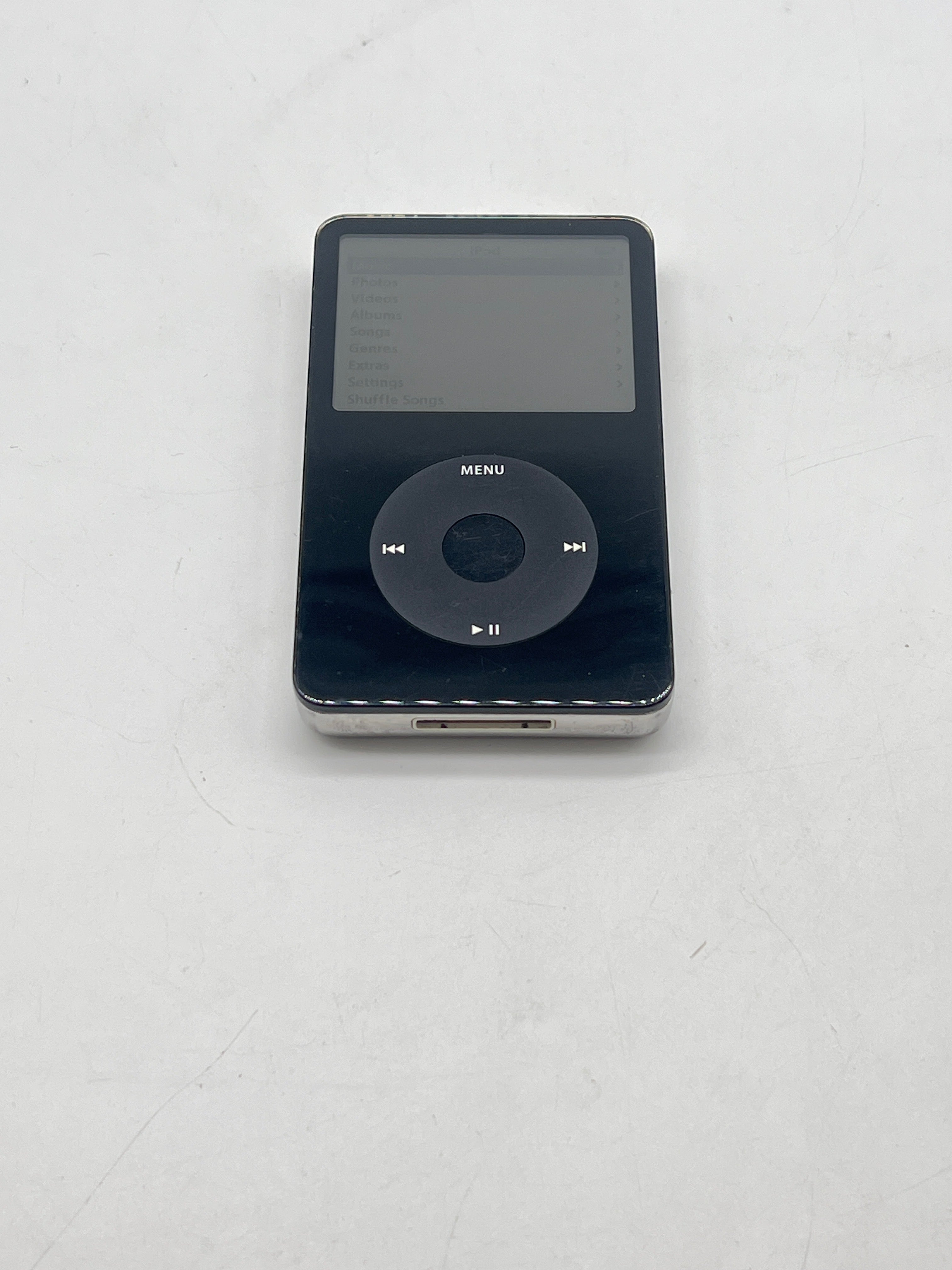 Apple iPod Classic 5th Gen A1136 (2005)  80GB  Black - Used with Box