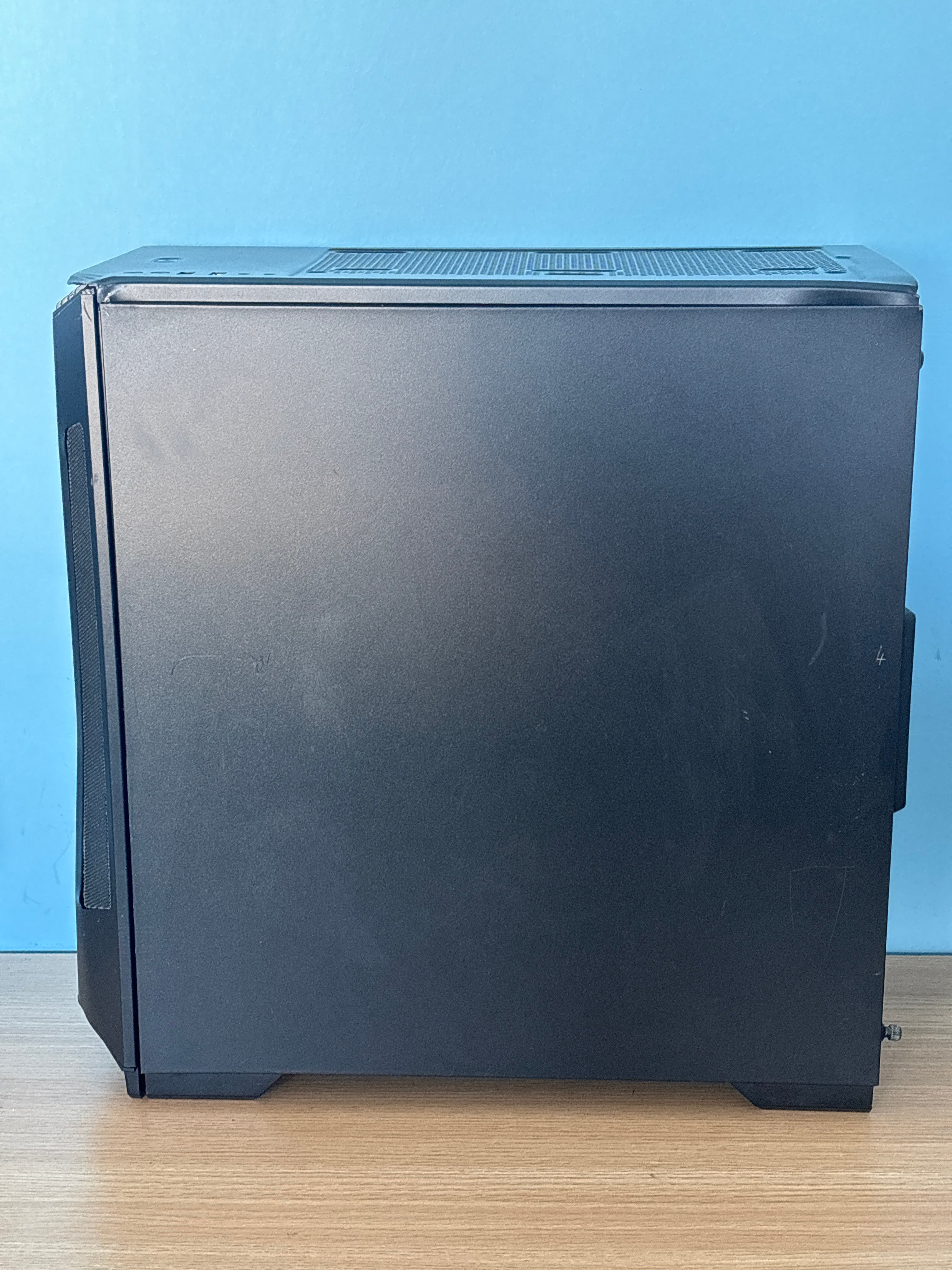CyberPower PC Ryzen 5 3600 16GB RAM 2TB HDD 256GB SSD Radeon RX 6650 XT