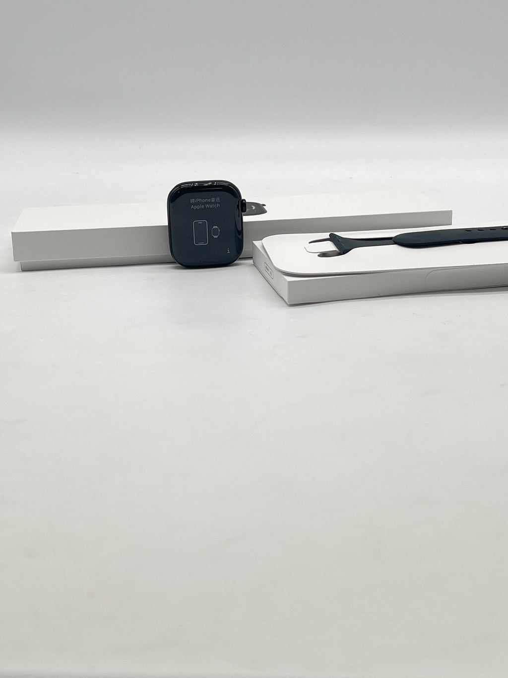 Apple Watch Series 11 46mm A3337 GPS + Cellular Black - Used with Box