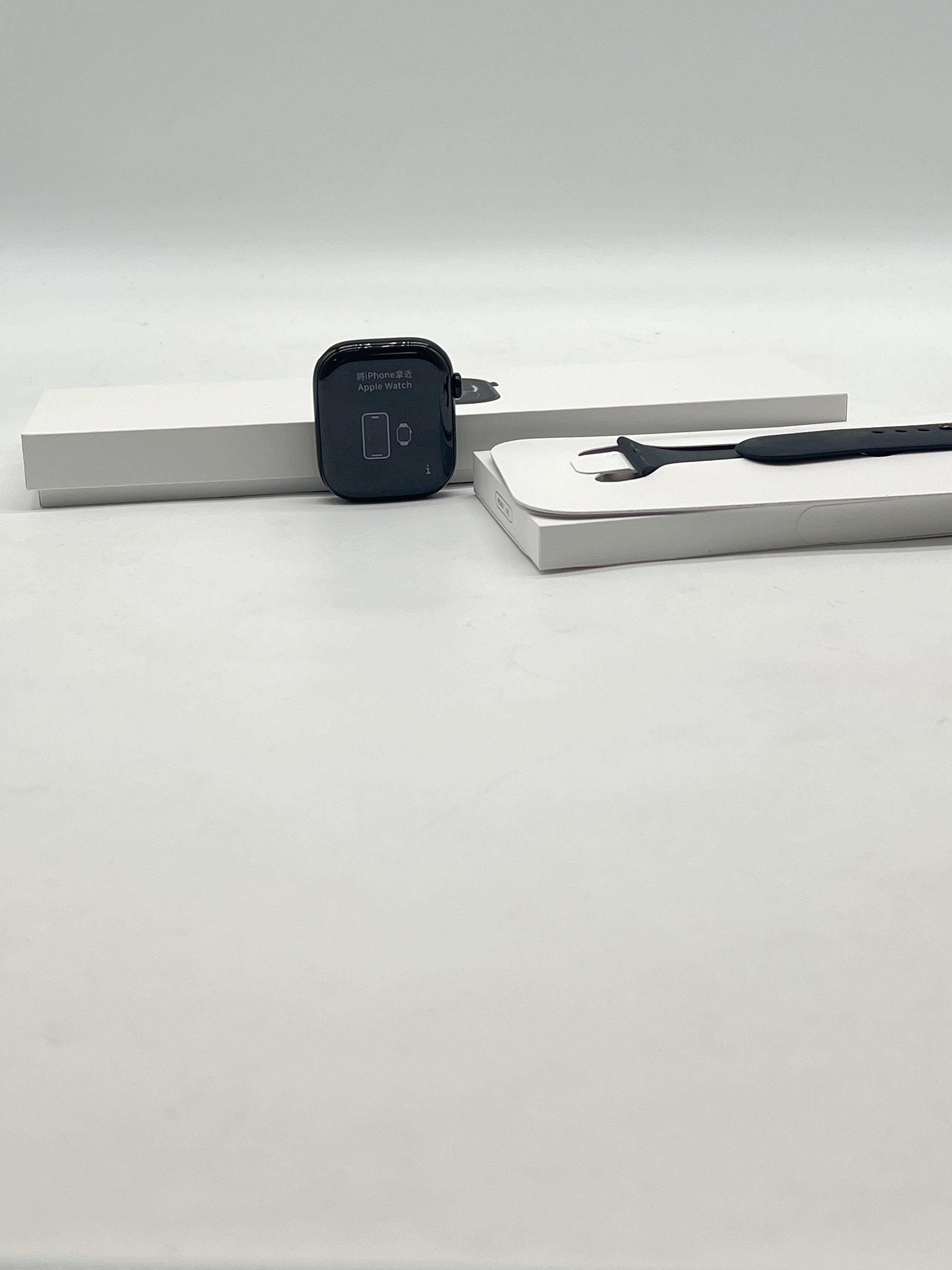 Apple Watch Series 11 46mm A3337 GPS + Cellular Black - Used with Box
