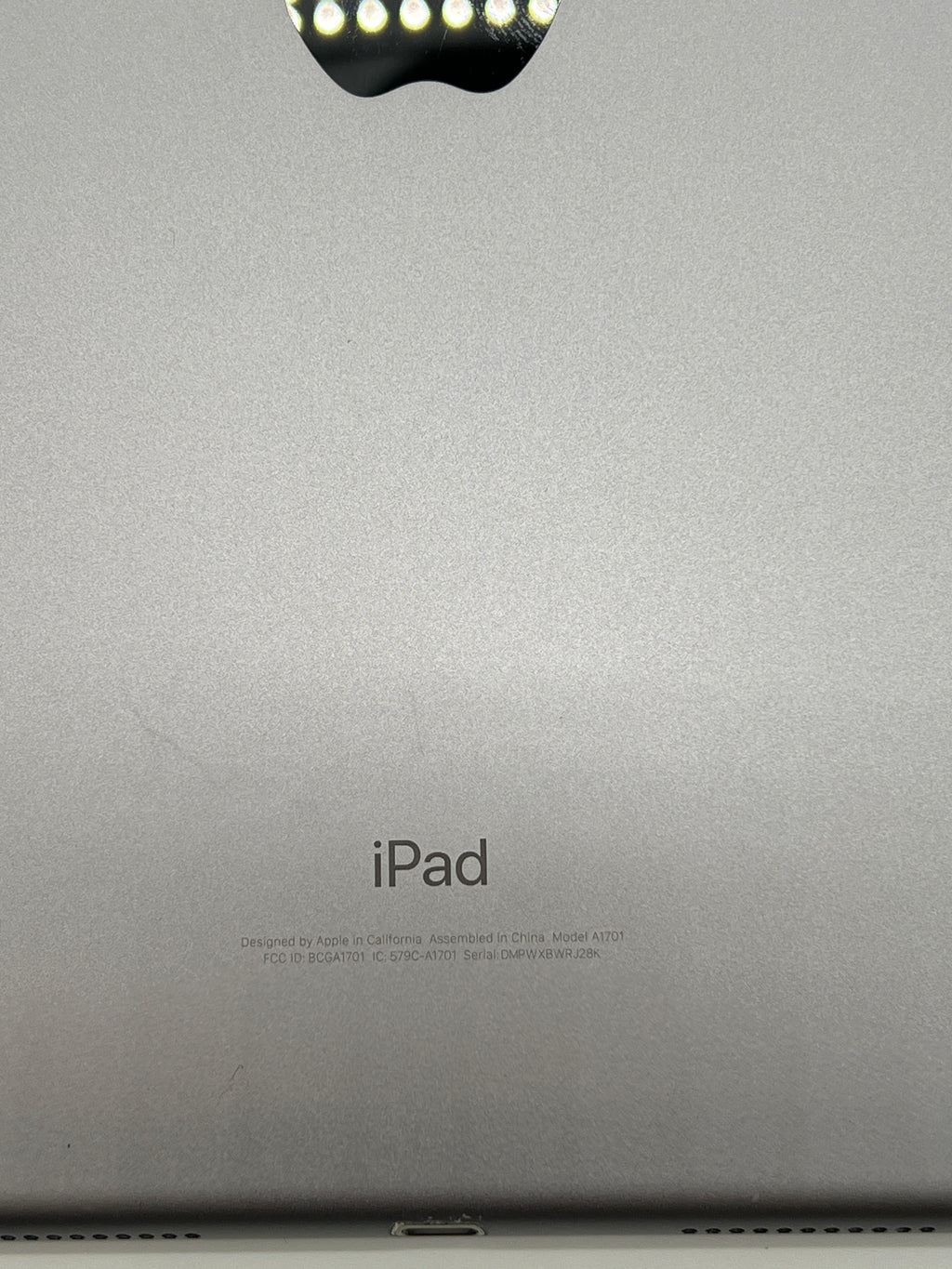 Apple iPad Pro 10.5 inch A1701 64GB Space Gray Wi-Fi