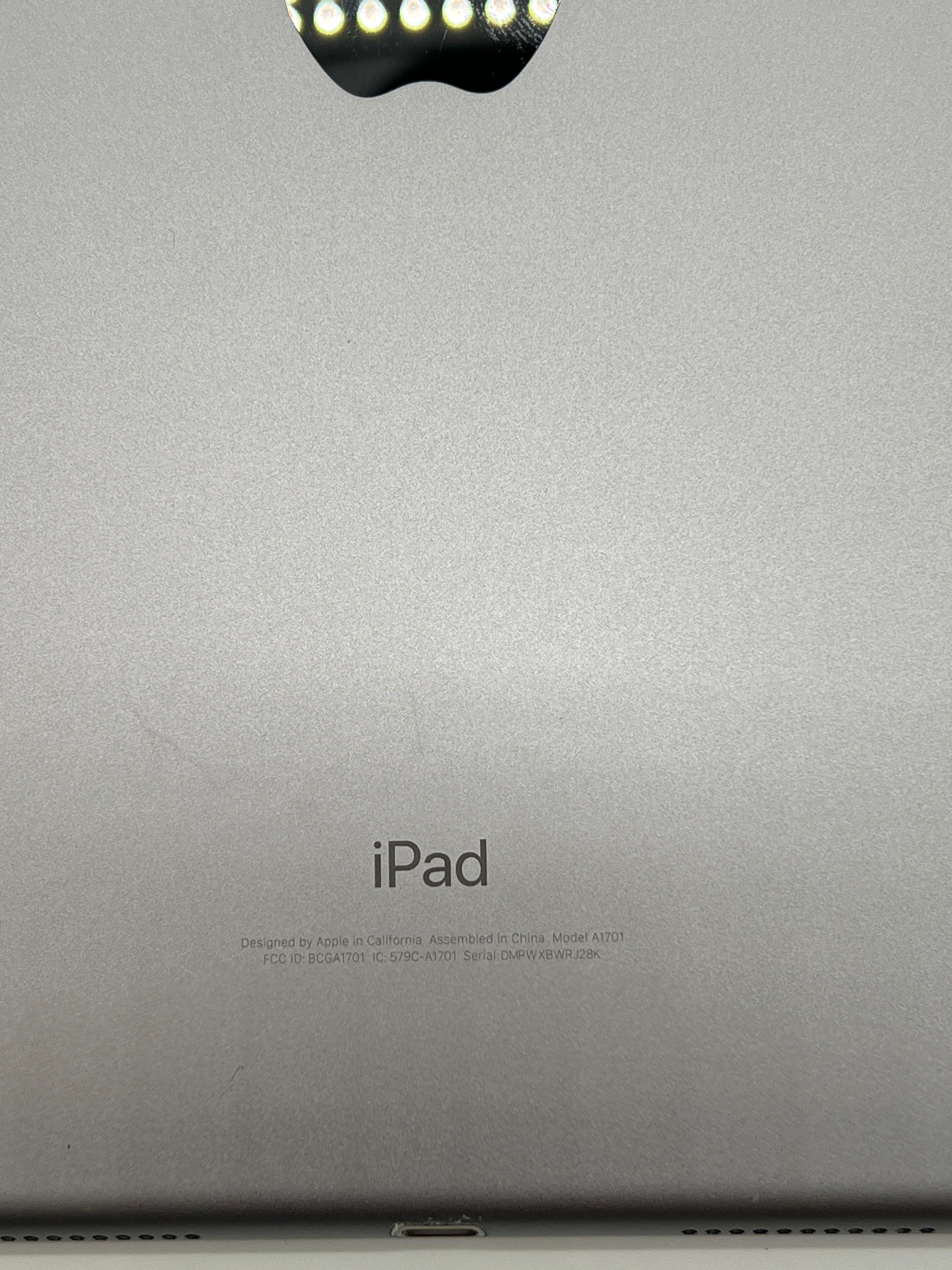 Apple iPad Pro 10.5 inch A1701 64GB Space Gray Wi-Fi